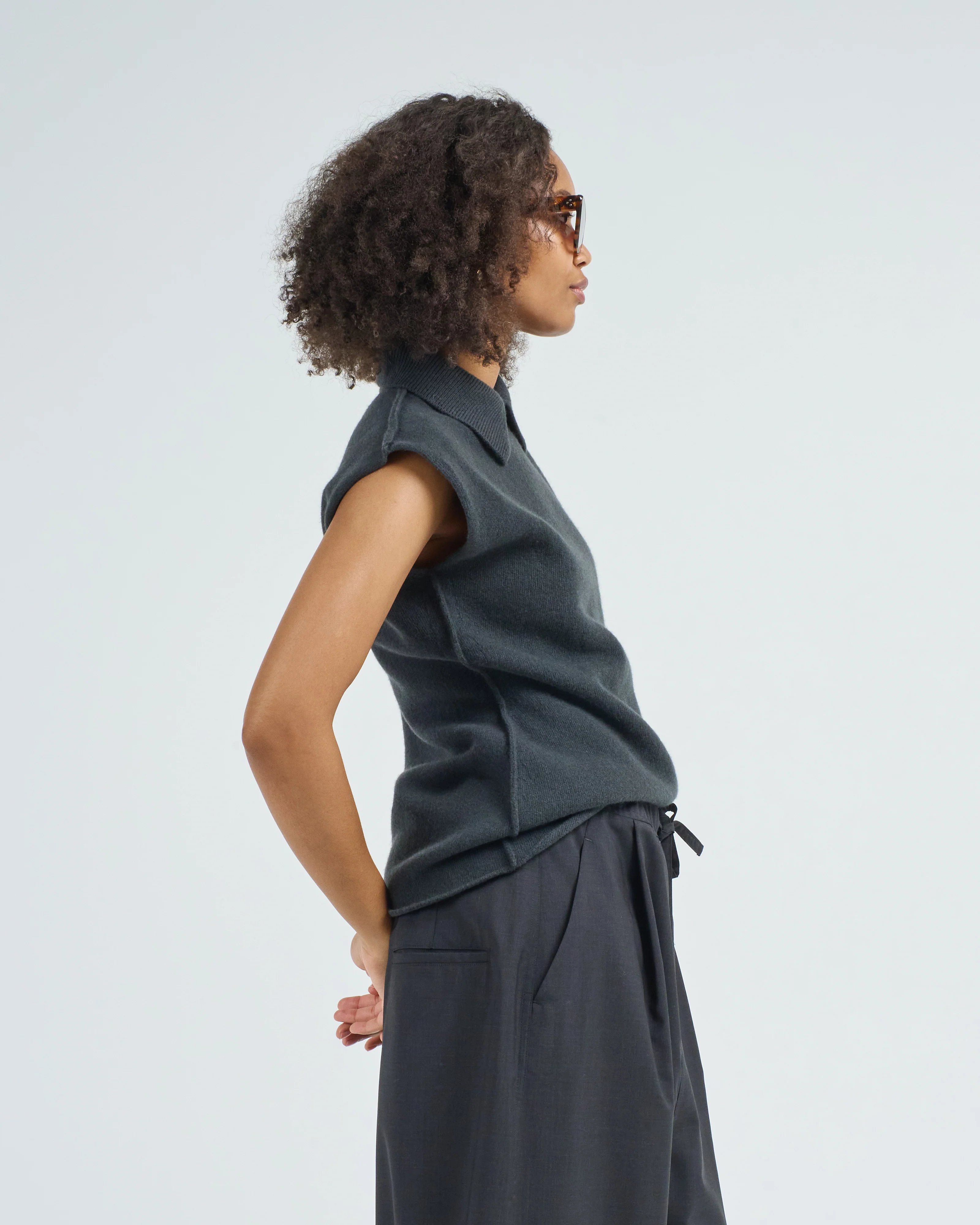 sleeveless sweater - Image 4