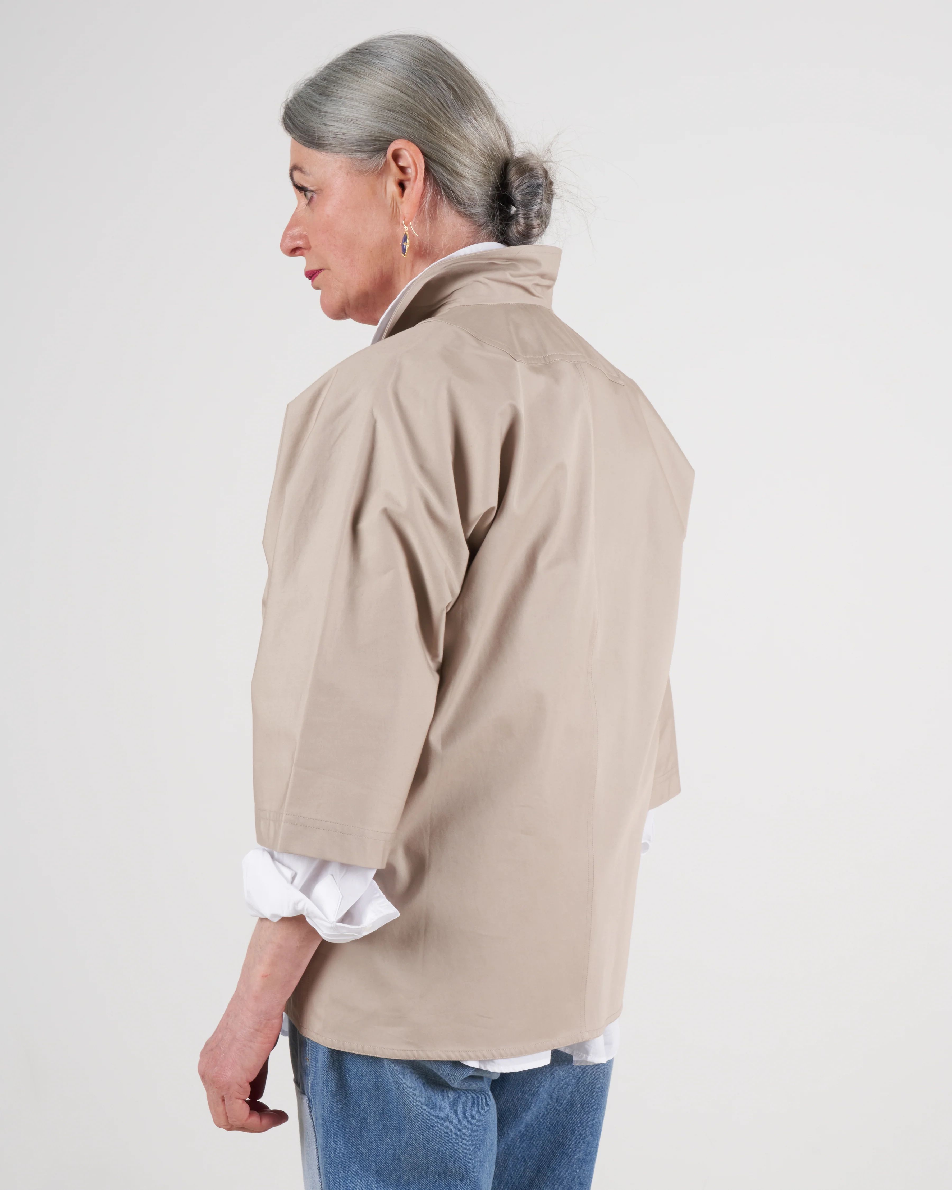 top with 3/4 sleeves and open collar - desert - Image 2