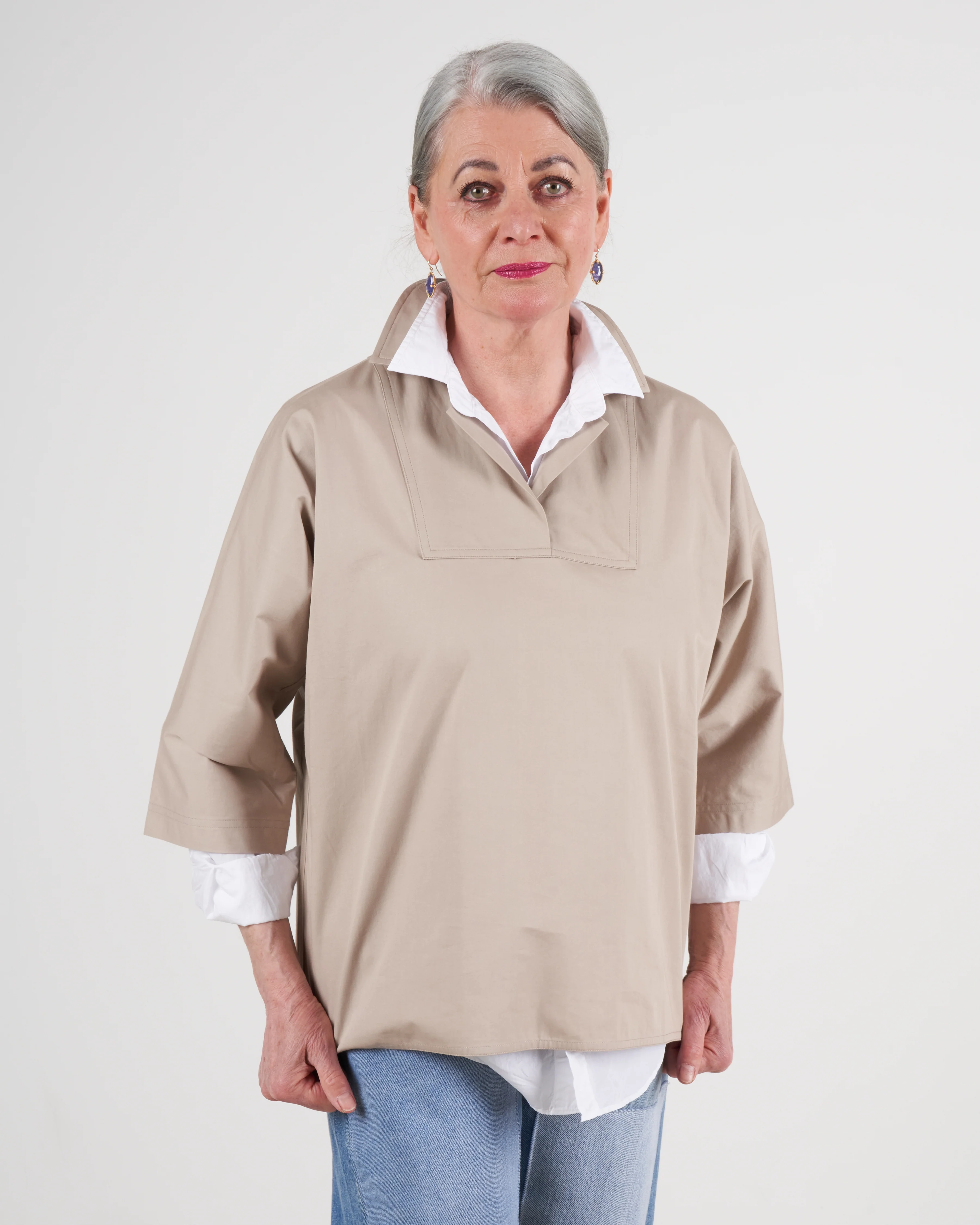 top with 3/4 sleeves and open collar - desert - Image 4