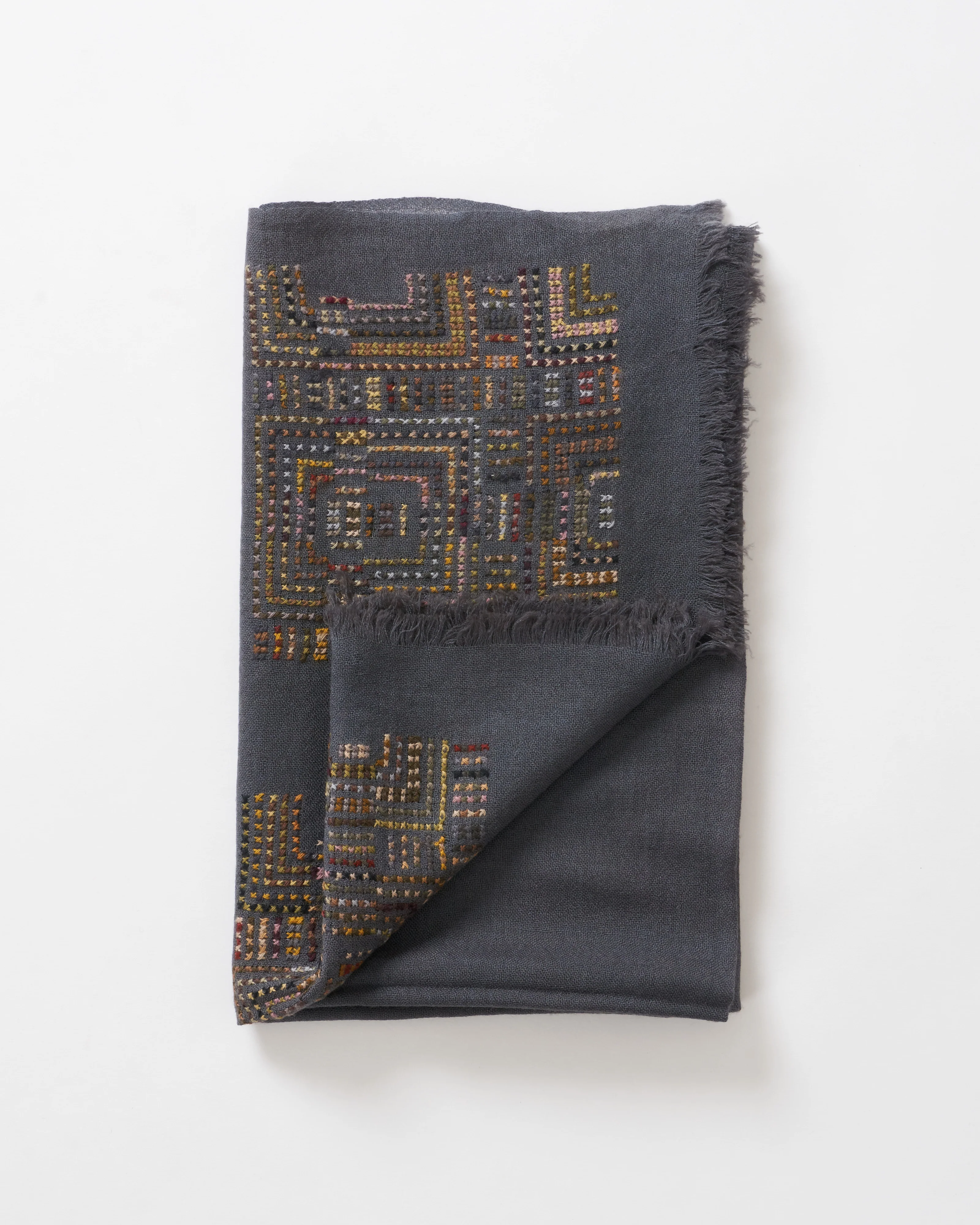 stole with embroidery - Image 2