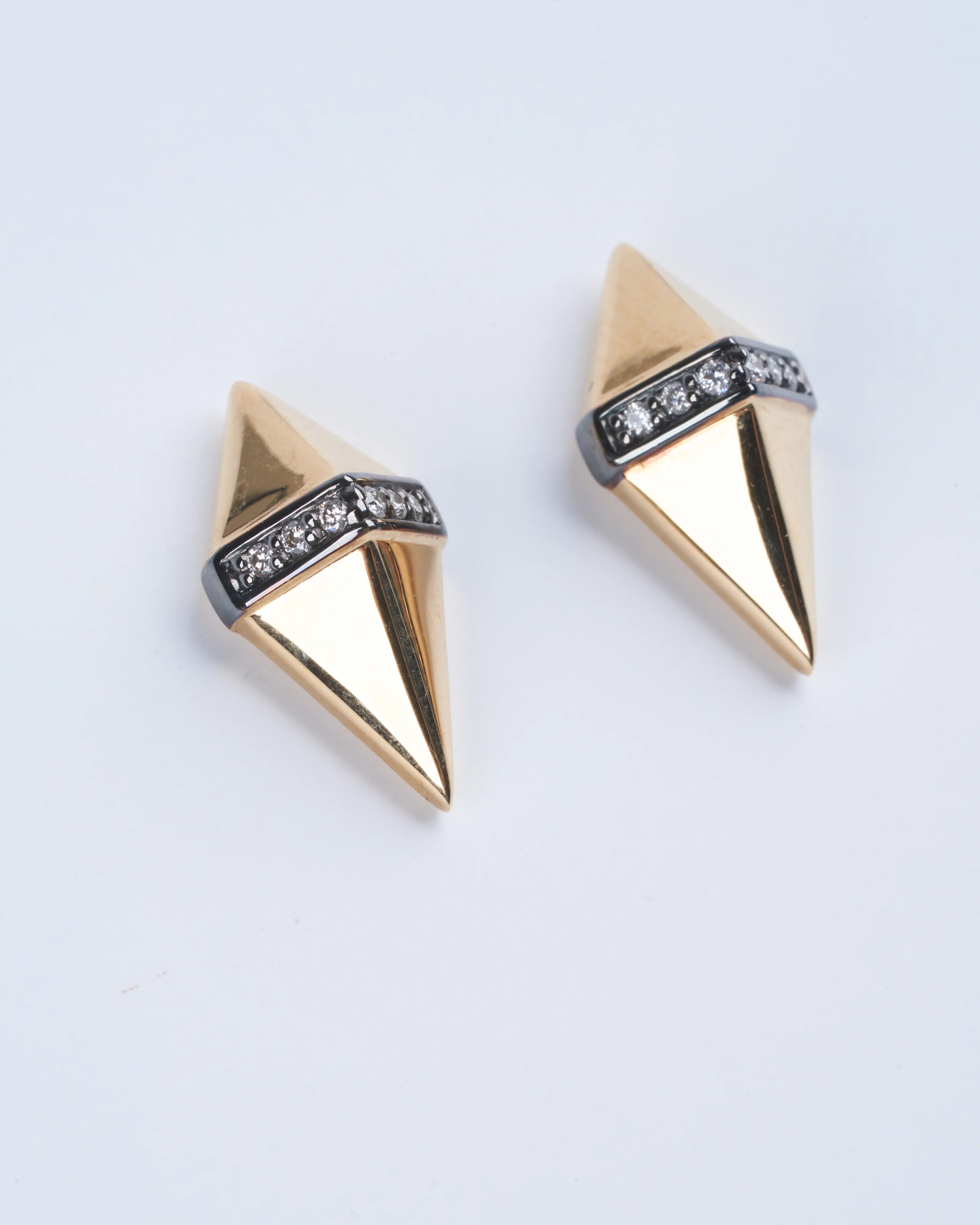 solid gold jumbo pietra stud - black/gold/ diamond - Image 2