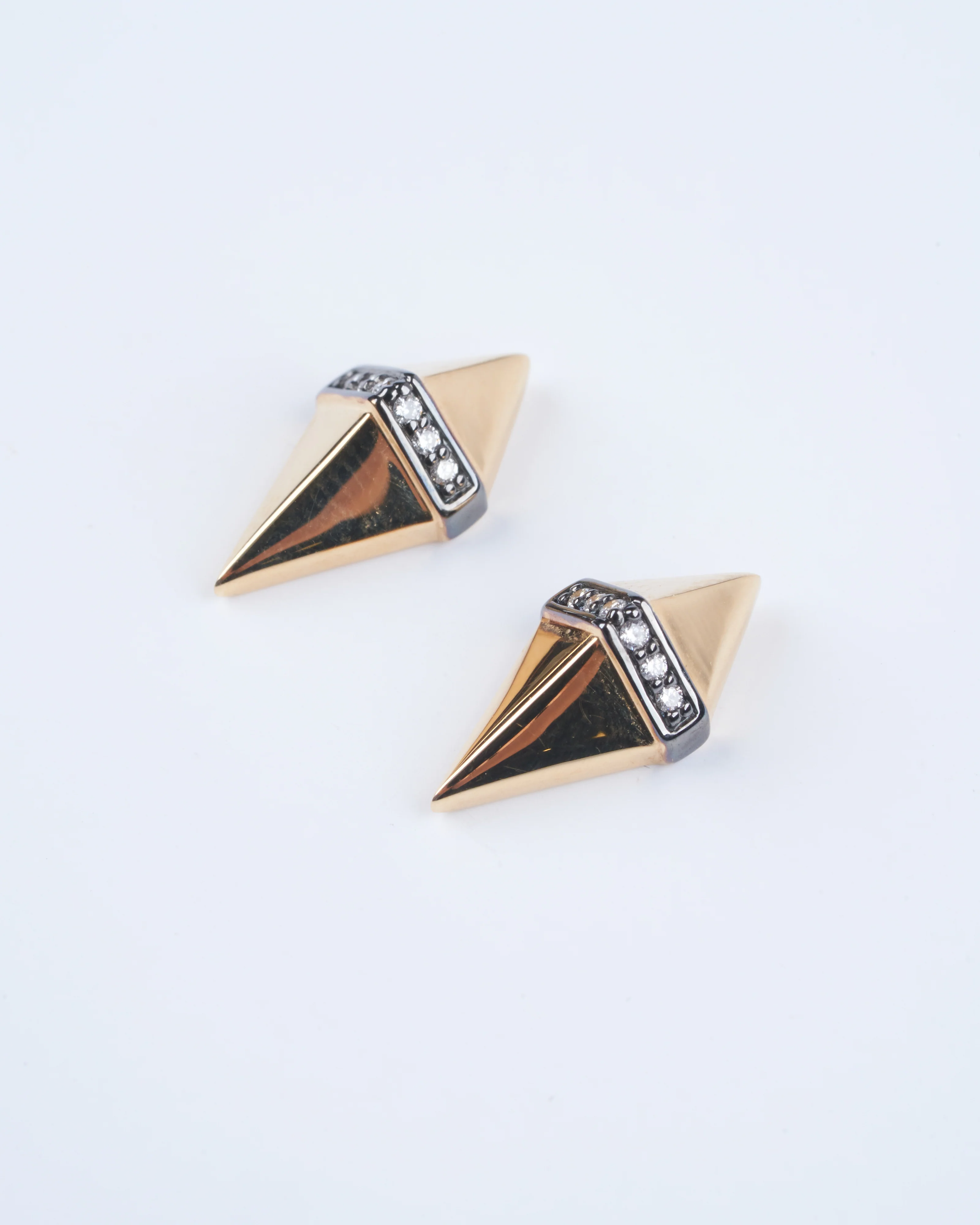 solid gold jumbo pietra stud - black/gold/ diamond - Image 3