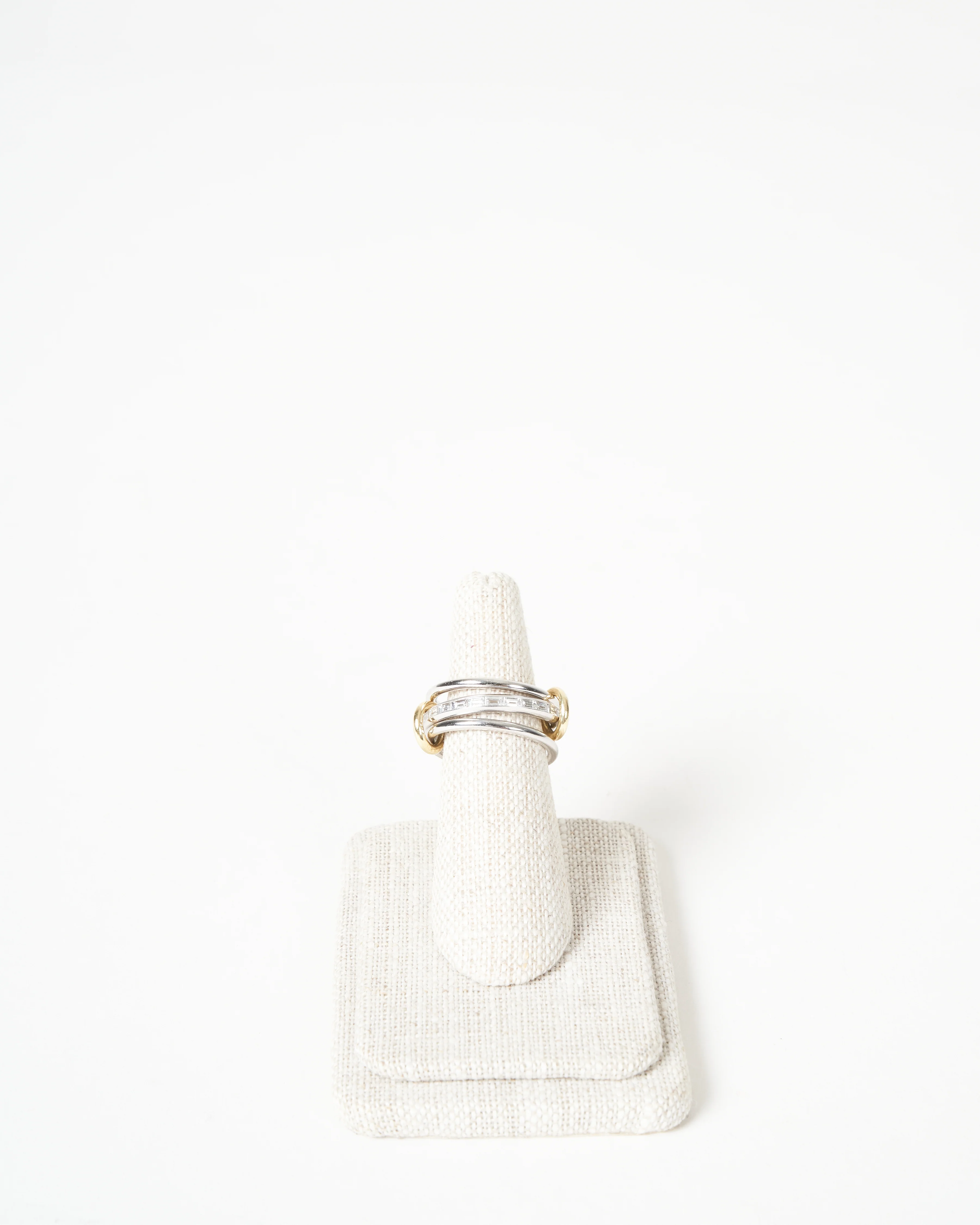 hume ring - Image 6