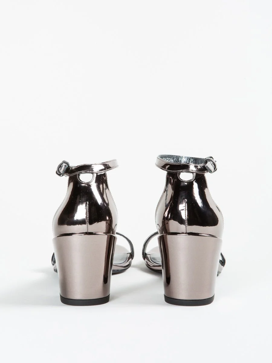 simple sandal - pewter - Image 4