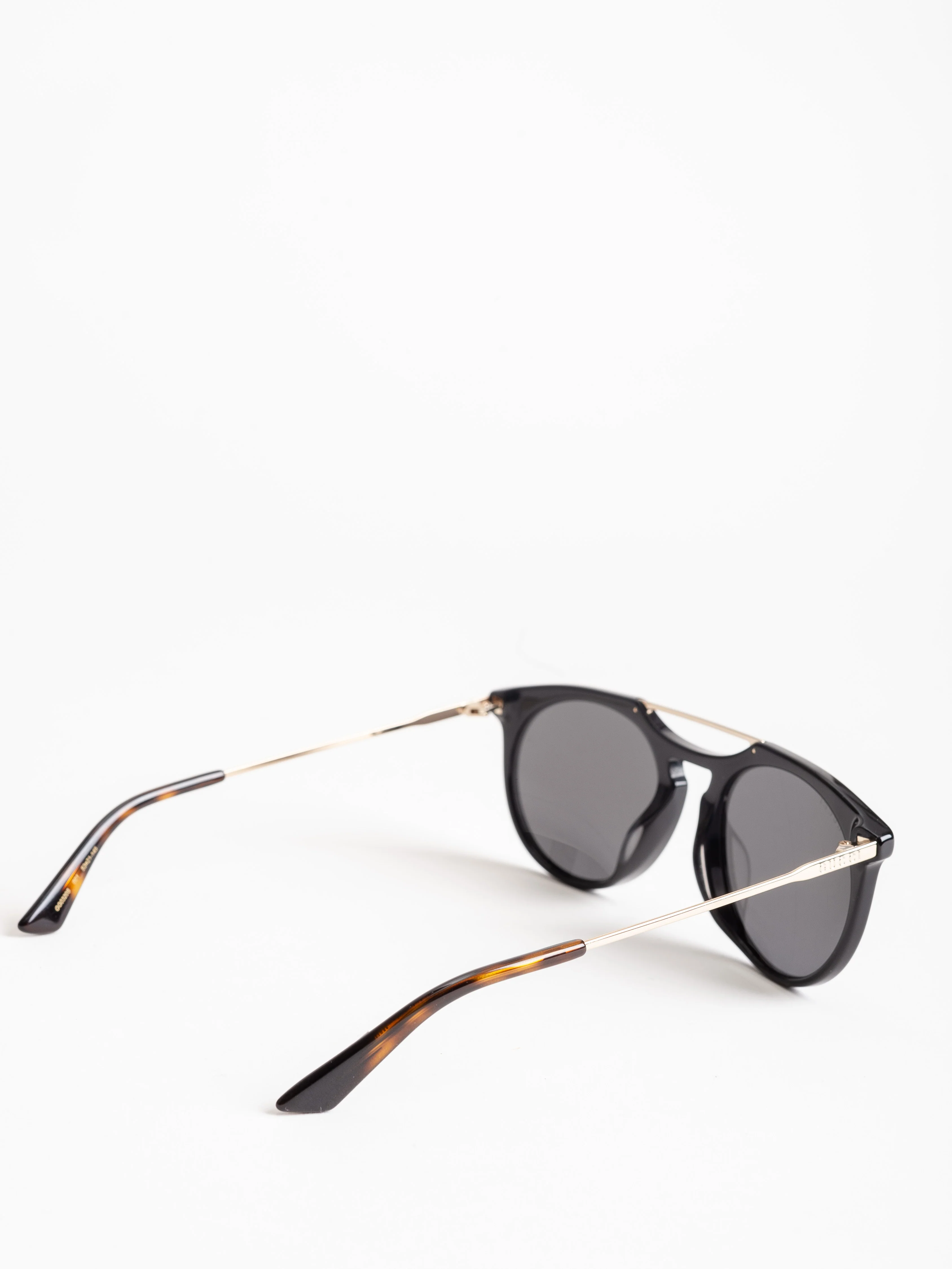 GG0320S sunglasses - Image 4