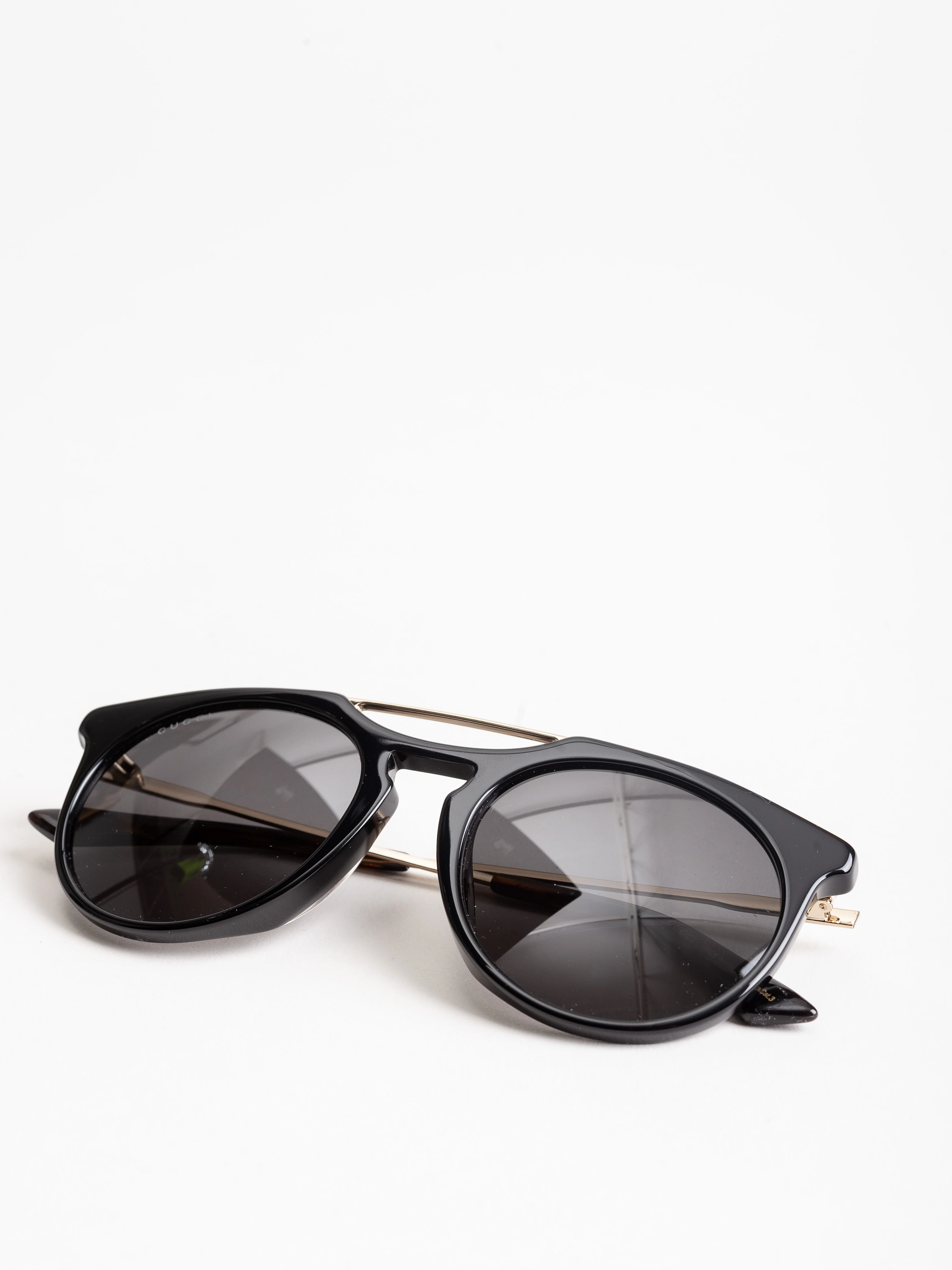 GG0320S sunglasses - Image 5
