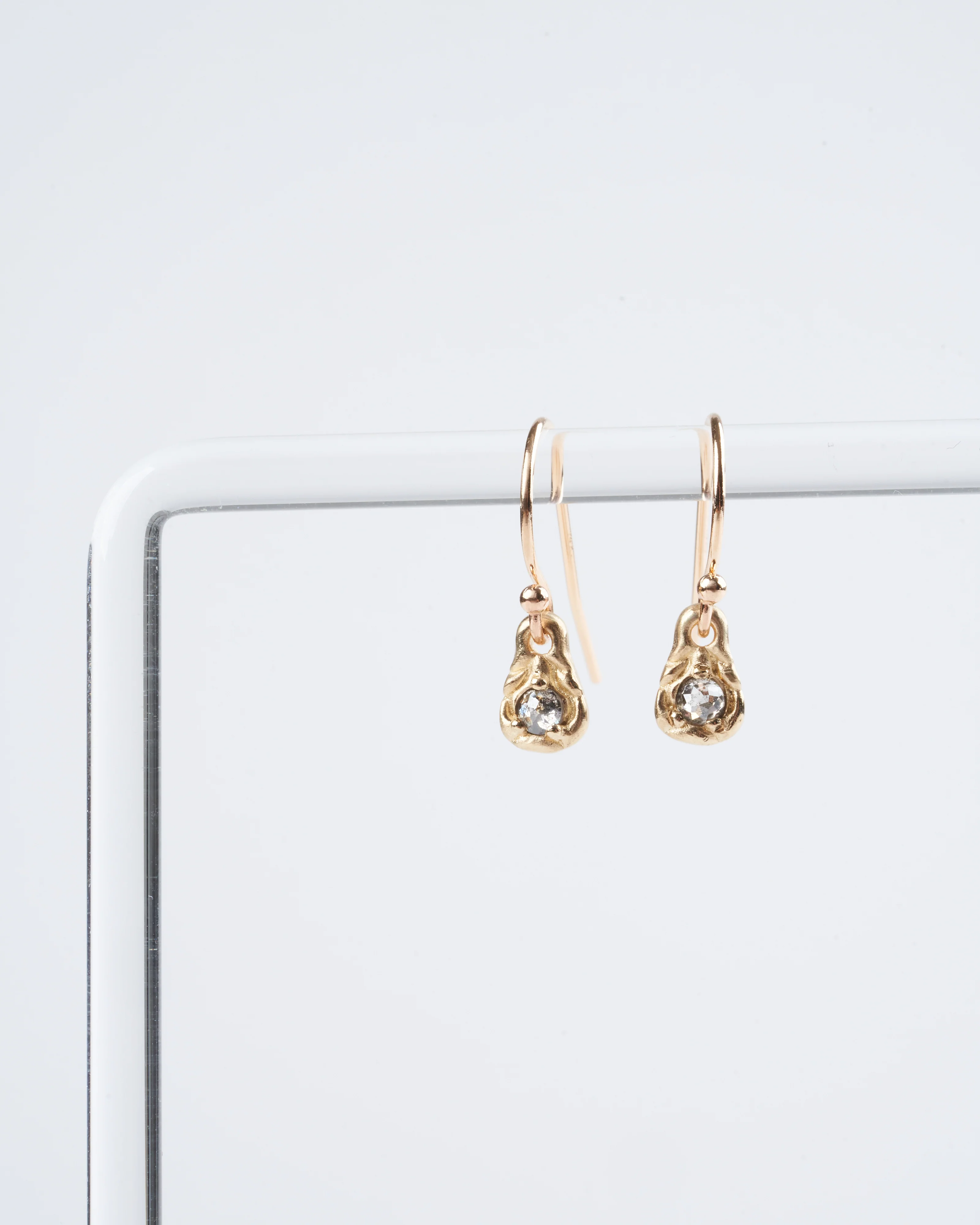 muse earrings - gold - Image 2