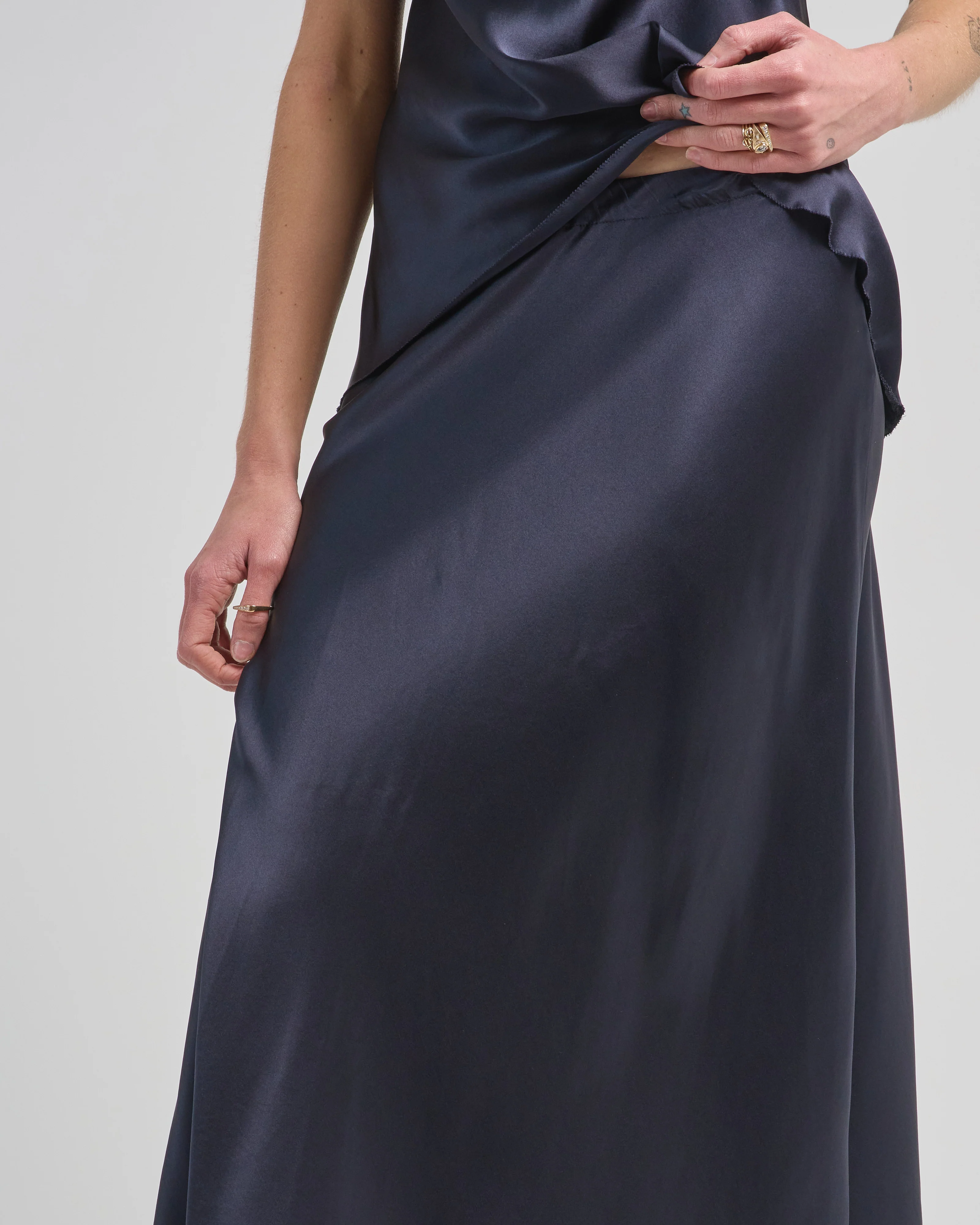 satin skirt - Image 5
