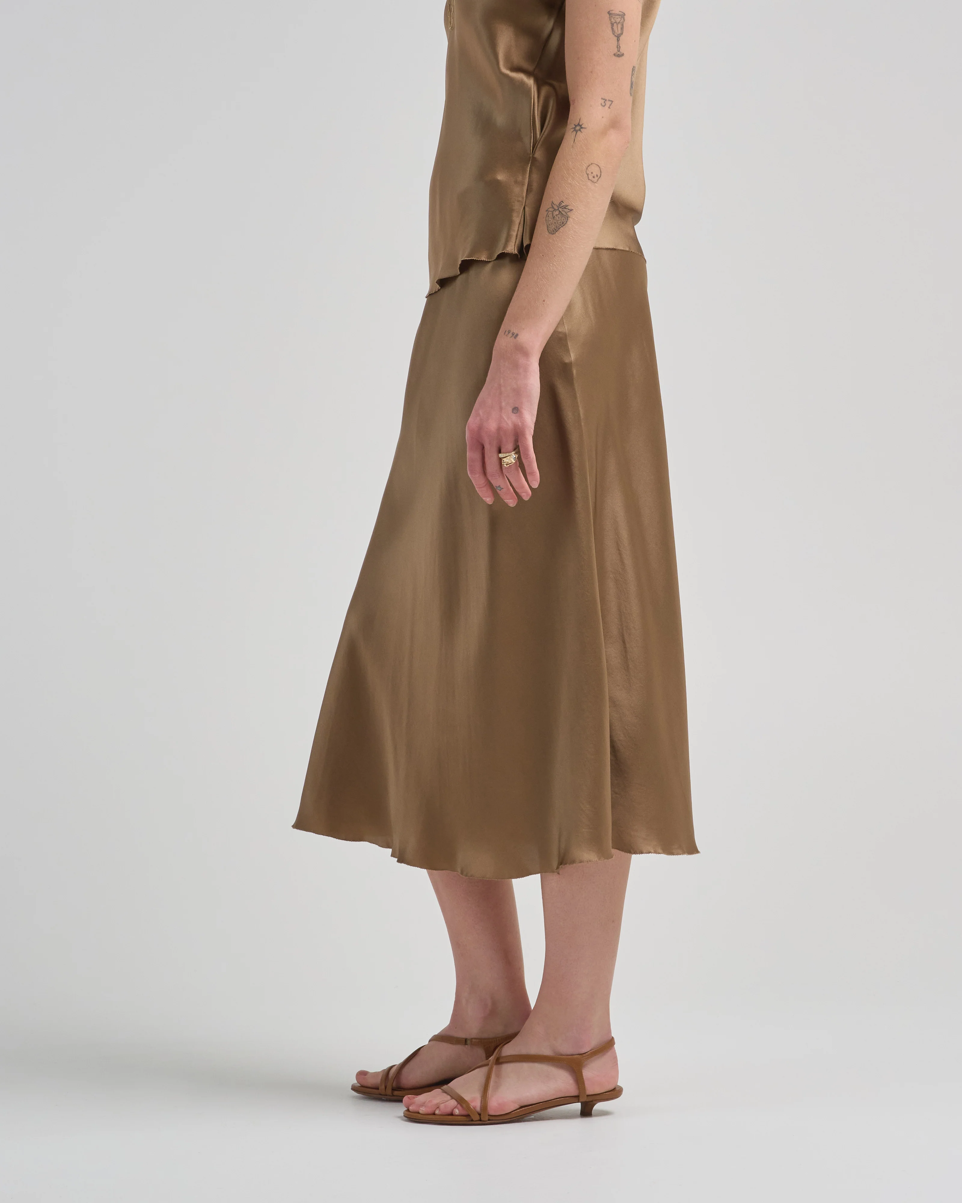 satin skirt - Image 3