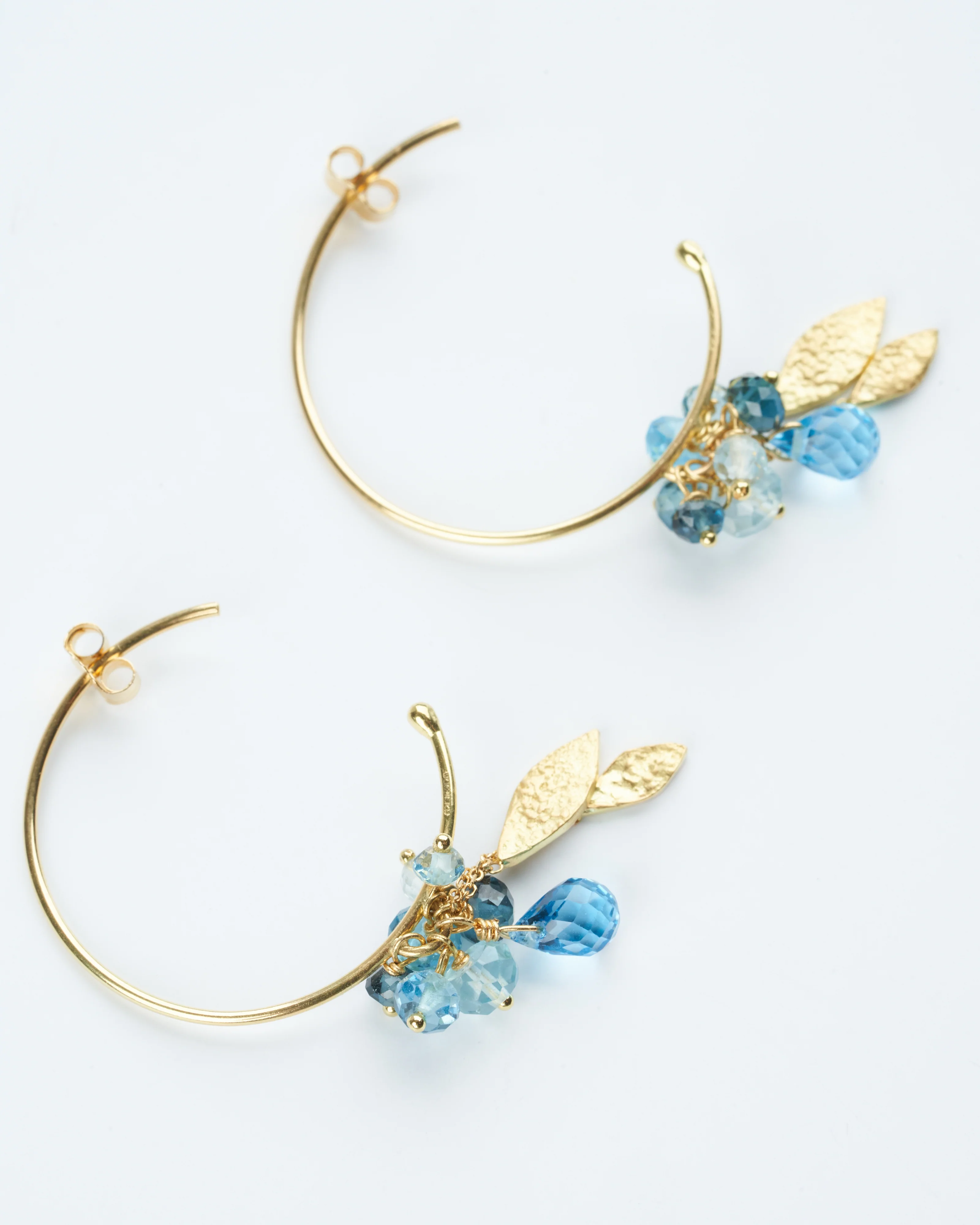 beaded hoops with gold leaves blue sapphires - gold - Image 2