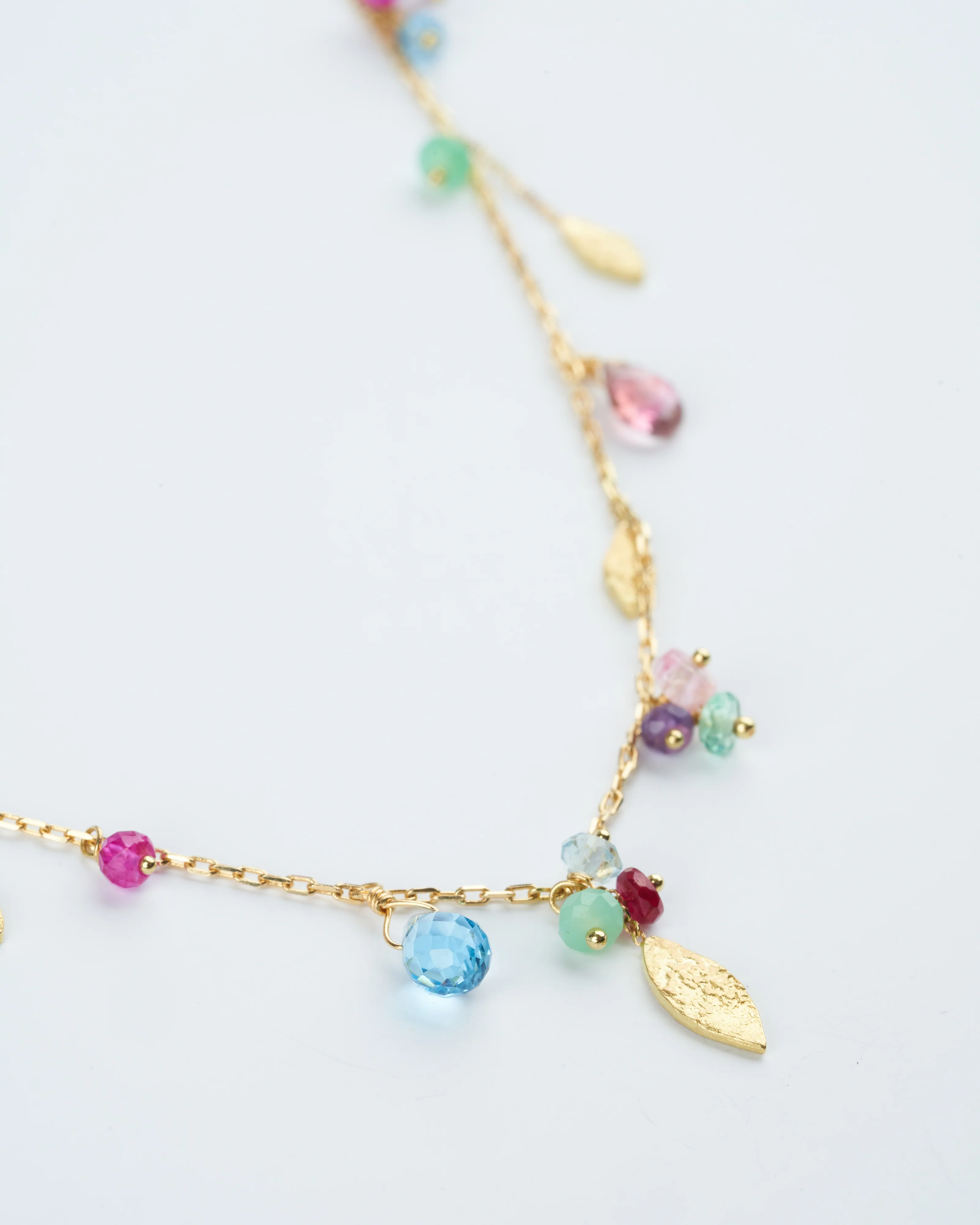 beaded necklace with gold leaves - gold - Image 2