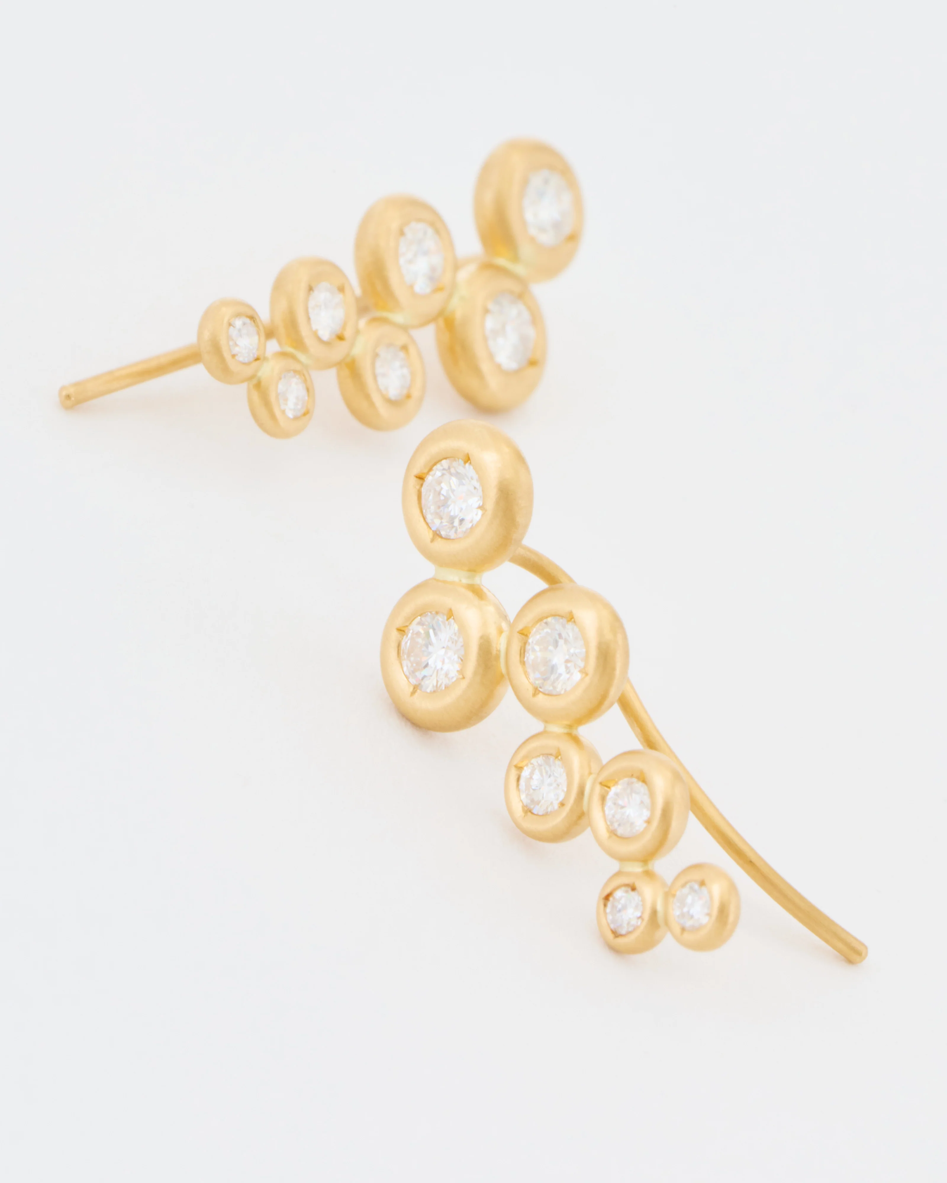 puff gradation diamond earrings - Image 6