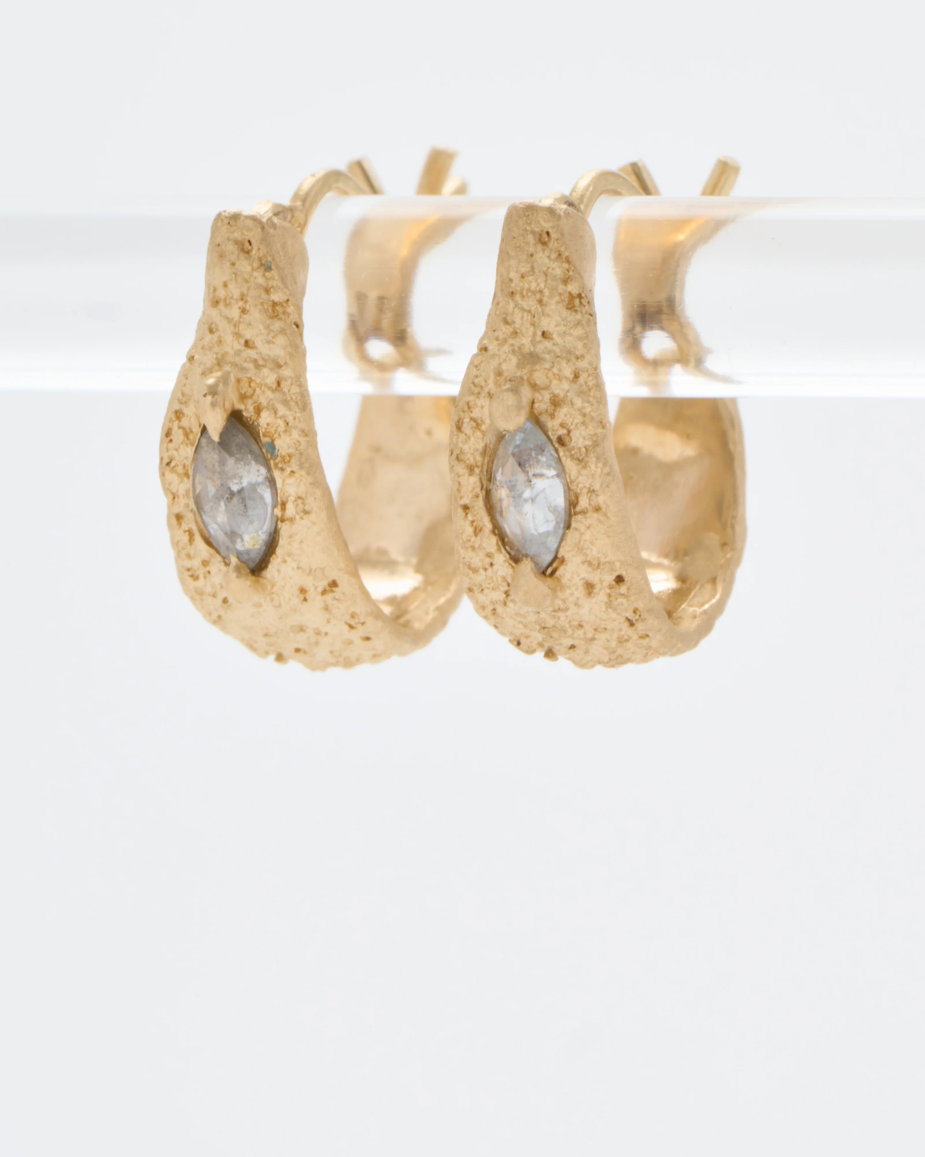 ancient plaster hoops - Image 2