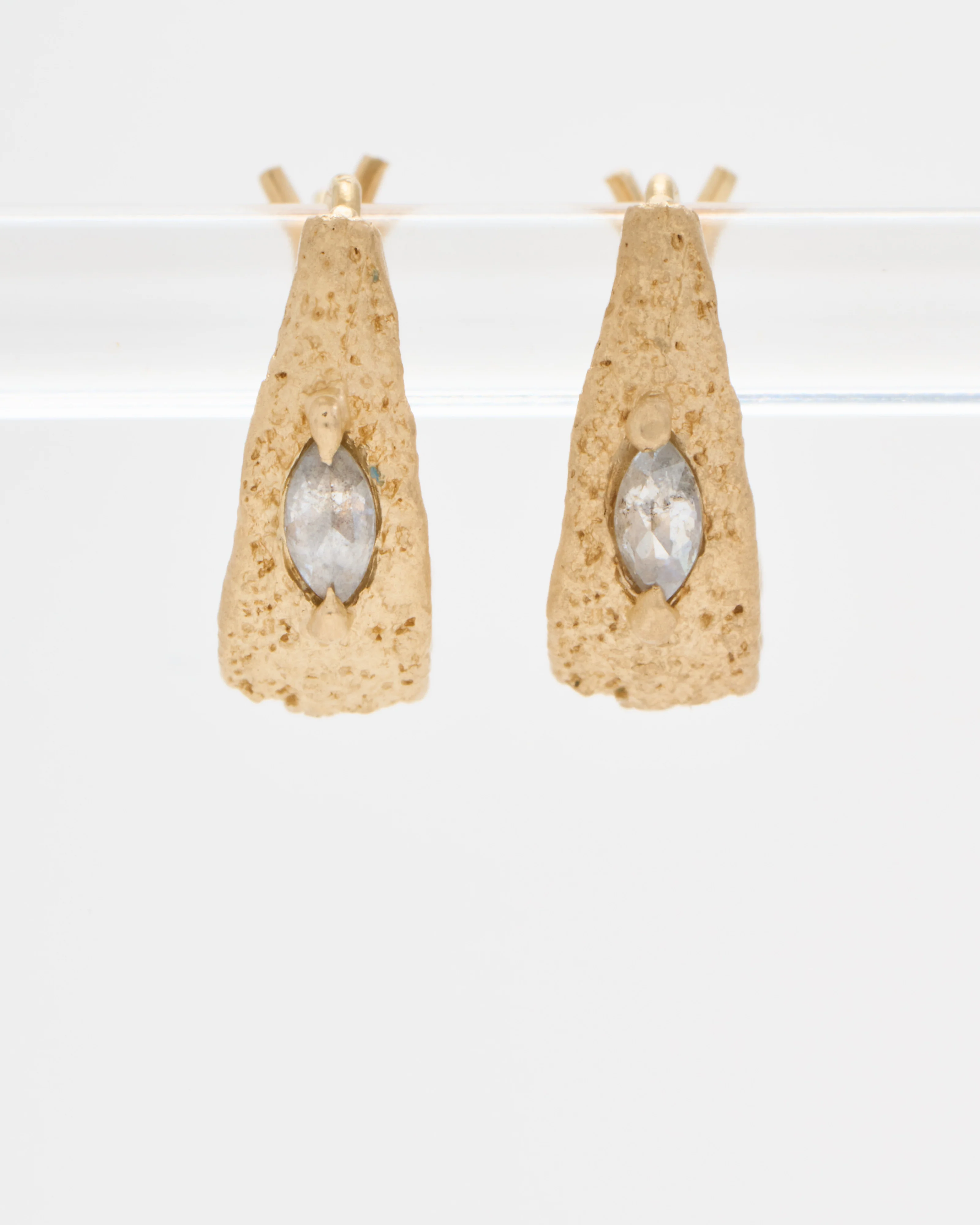 ancient plaster hoops - Image 3