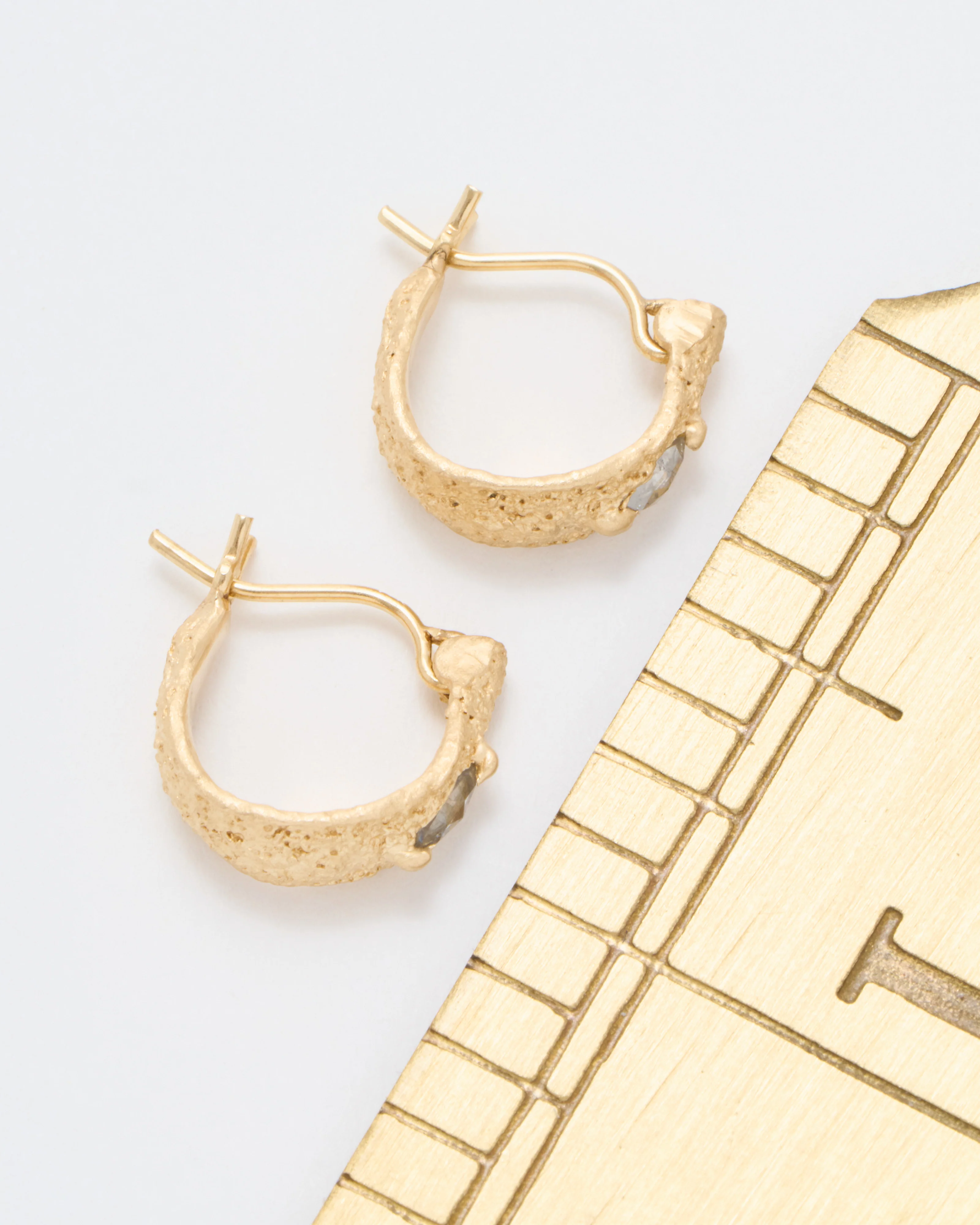 ancient plaster hoops - Image 6