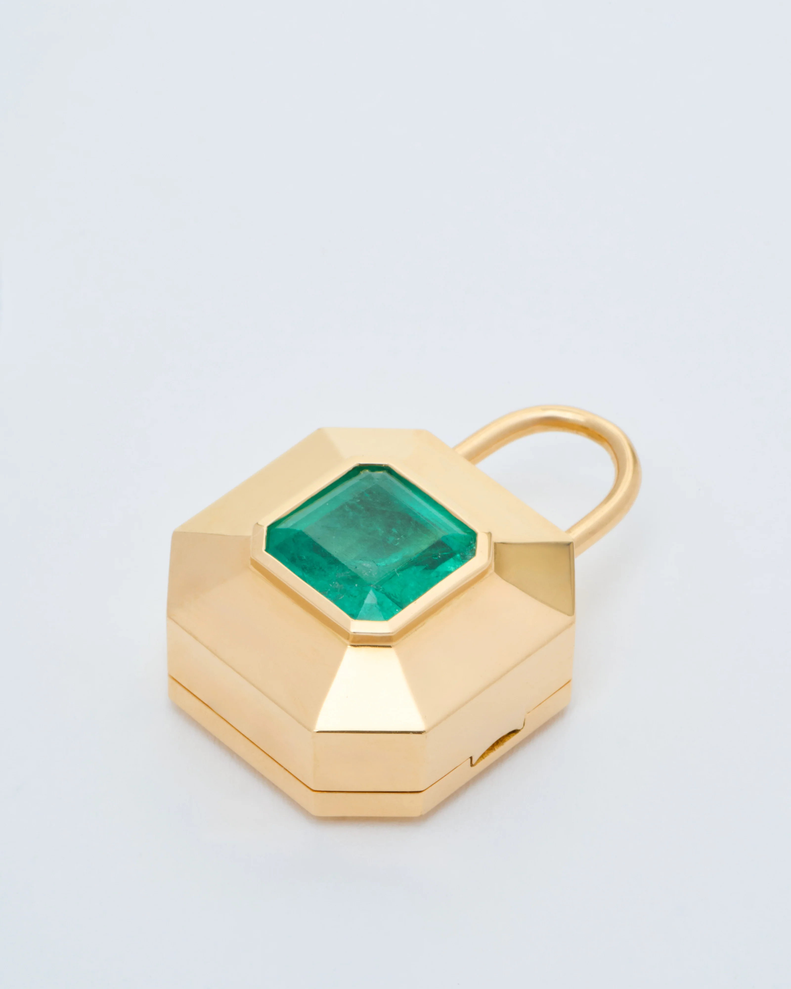 large emerald padlocket - Image 4