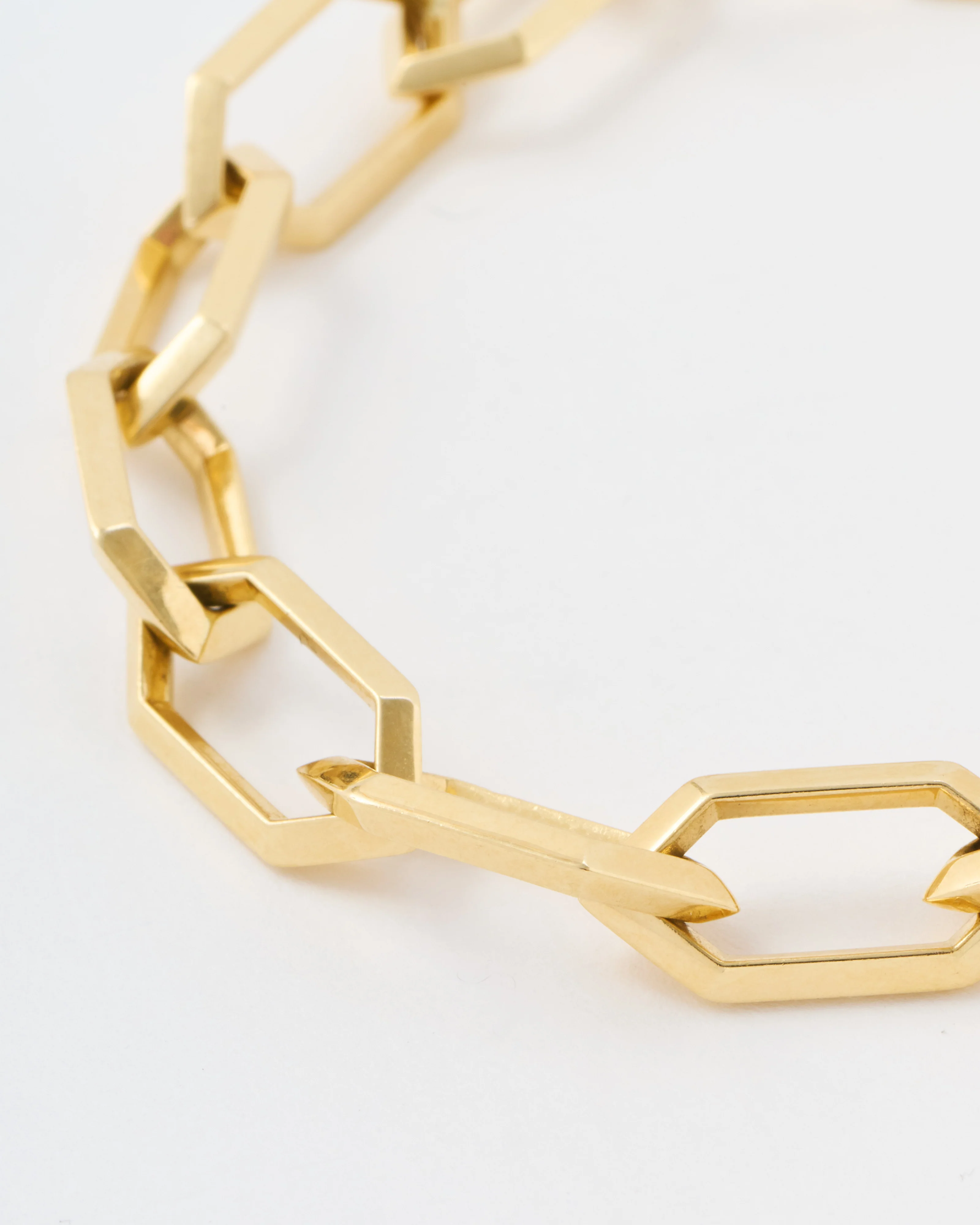 makhaira chain bracelet w/ solid clip link - Image 3