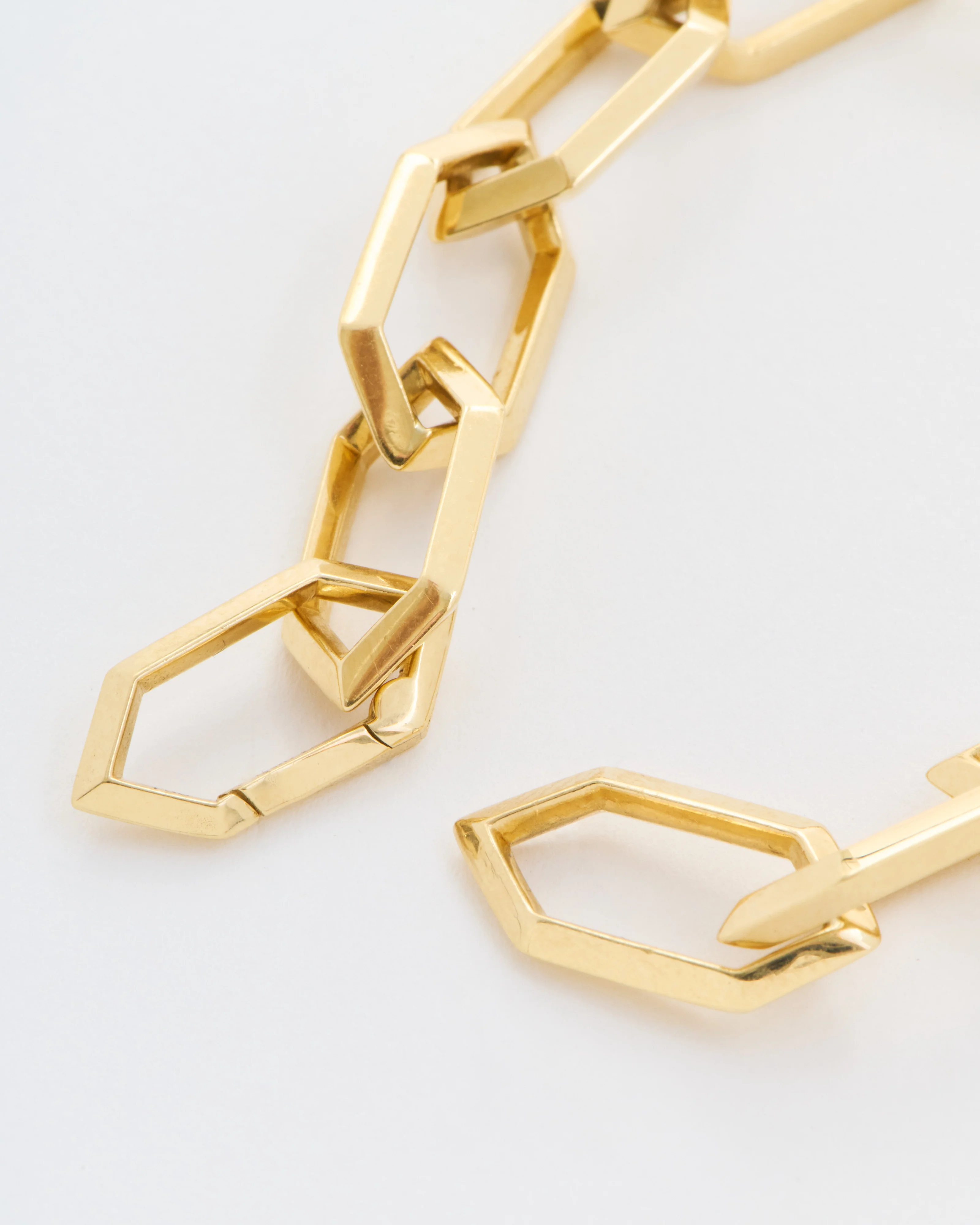 makhaira chain bracelet w/ solid clip link - Image 5