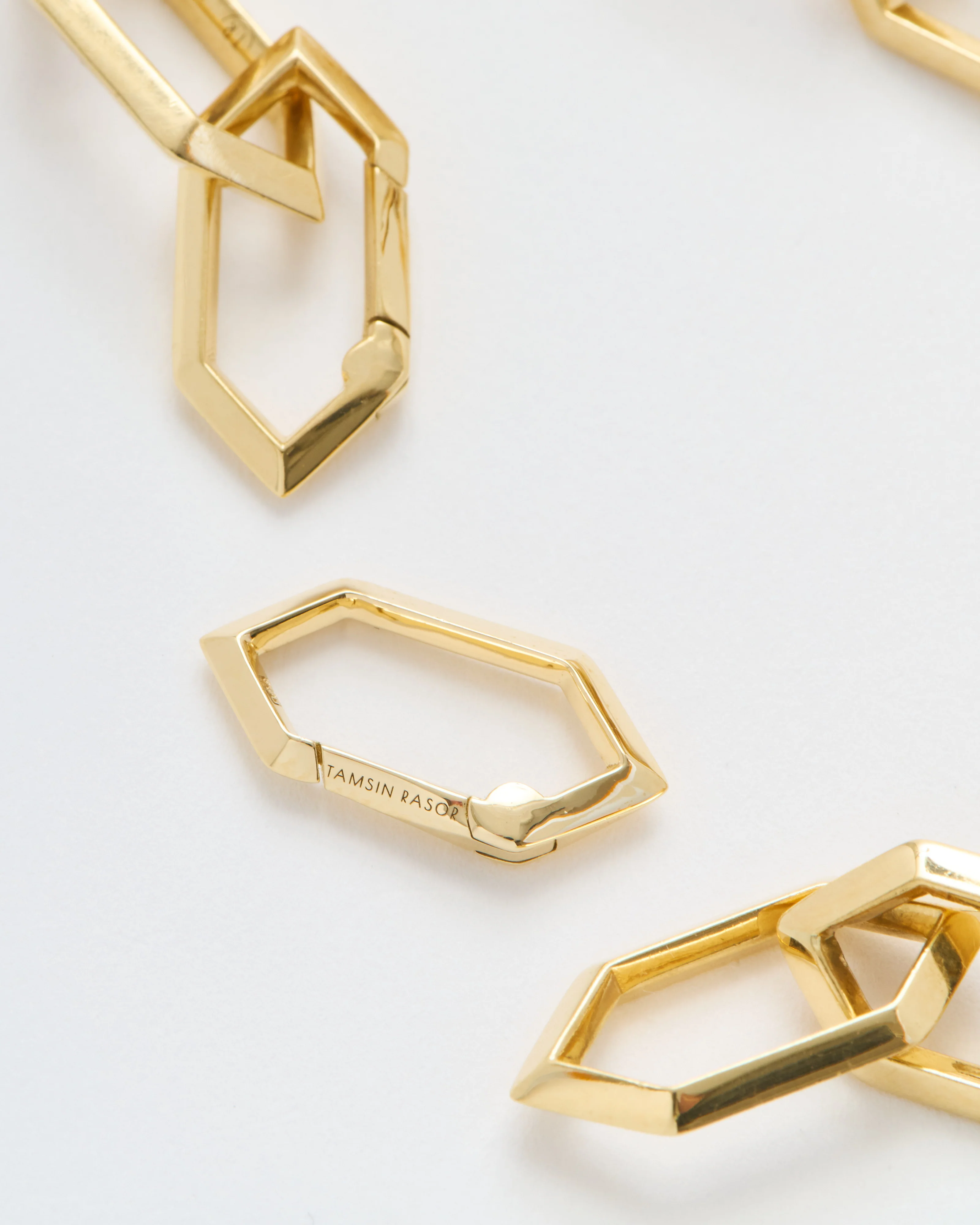 makhaira solid spring clip - Image 3