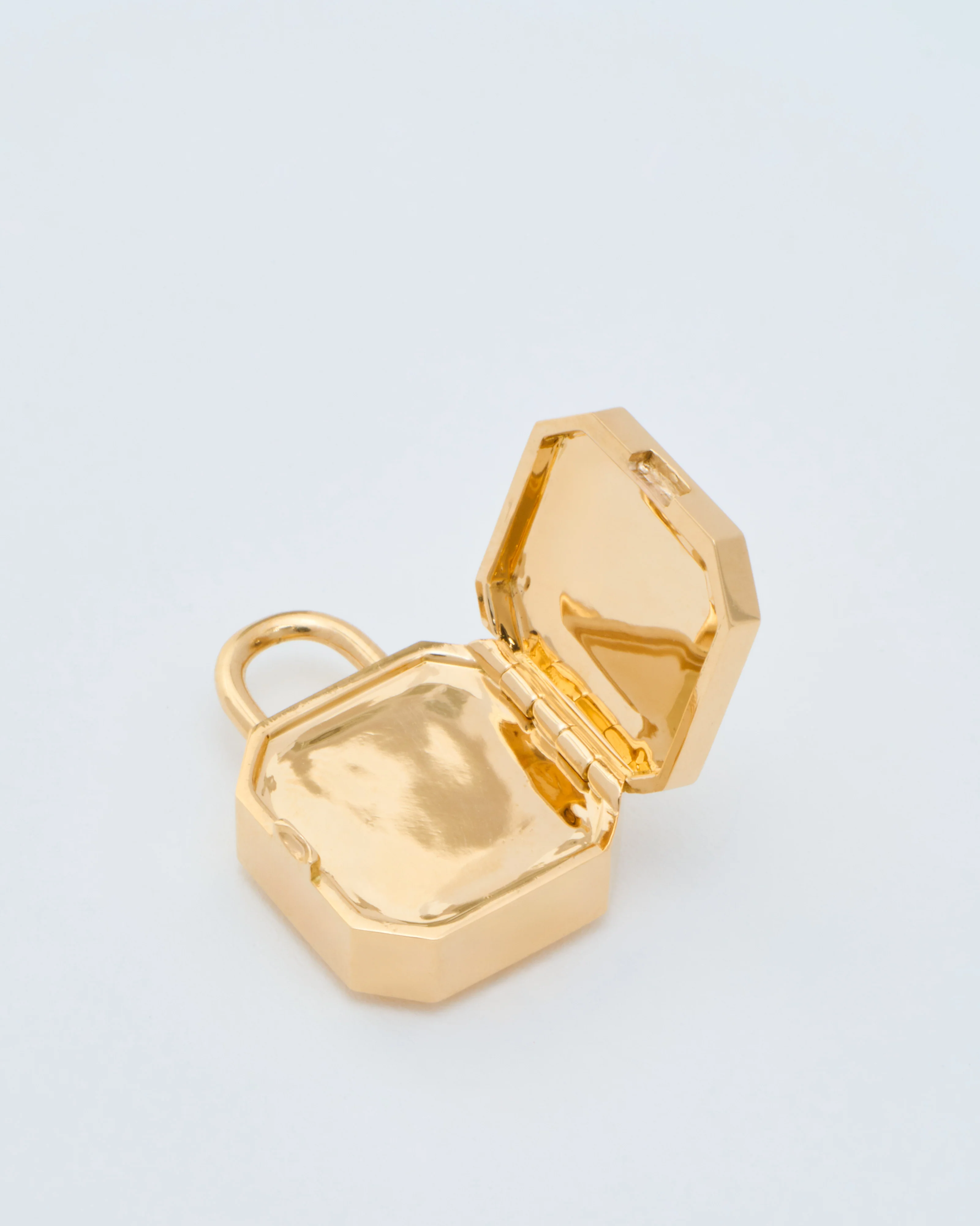 small solid gold padlocket - Image 2