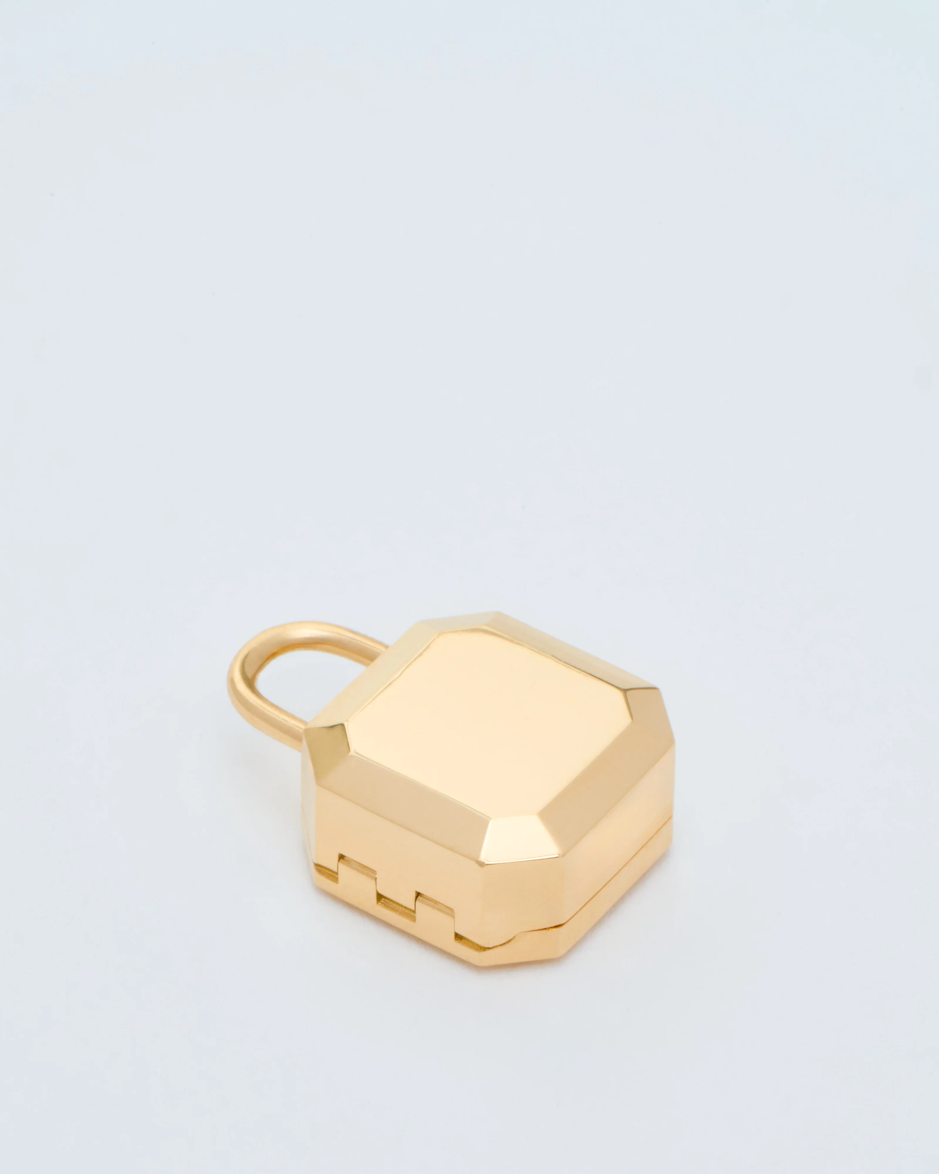 small solid gold padlocket - Image 3
