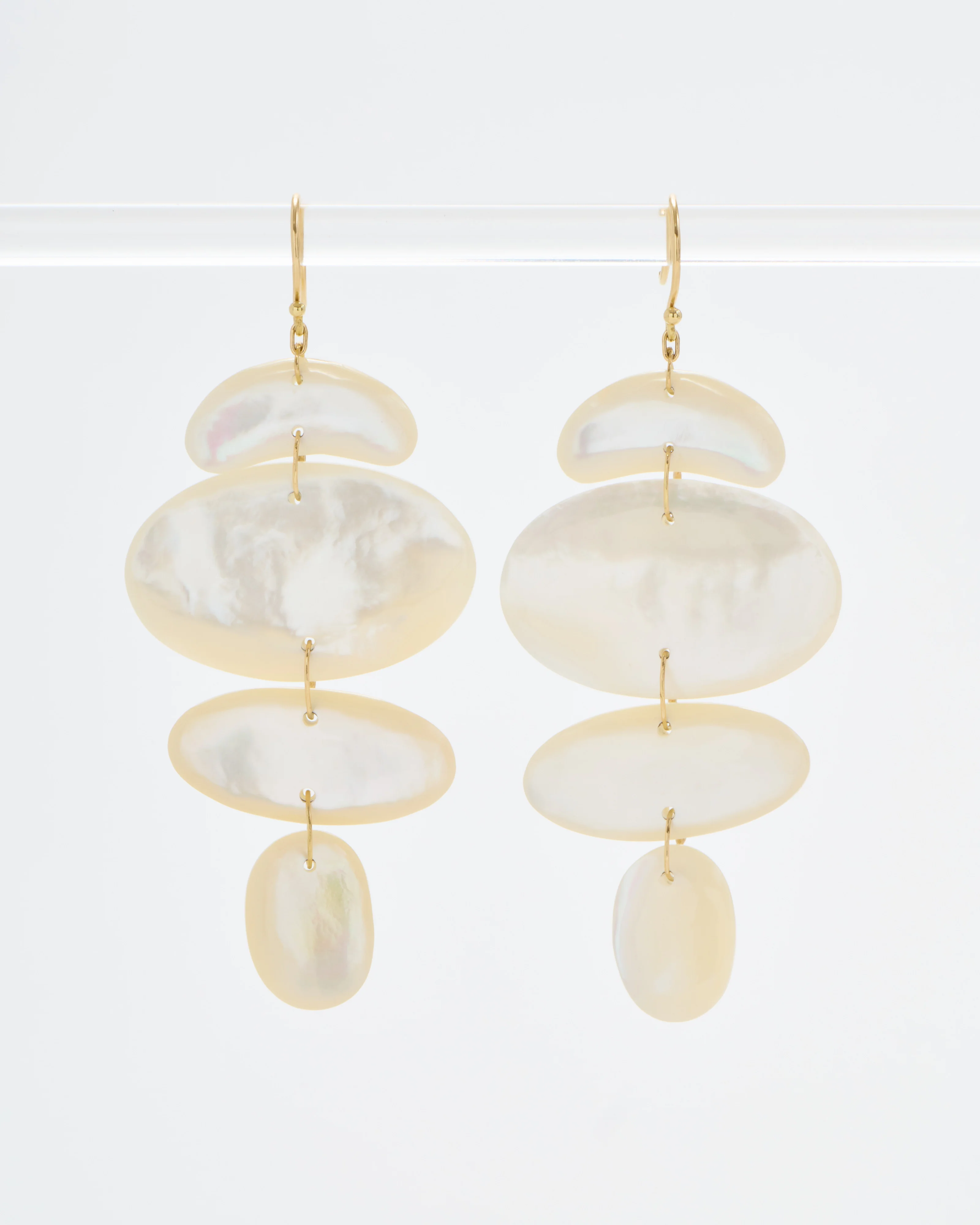 18k small oval totem mother of pearl earrings