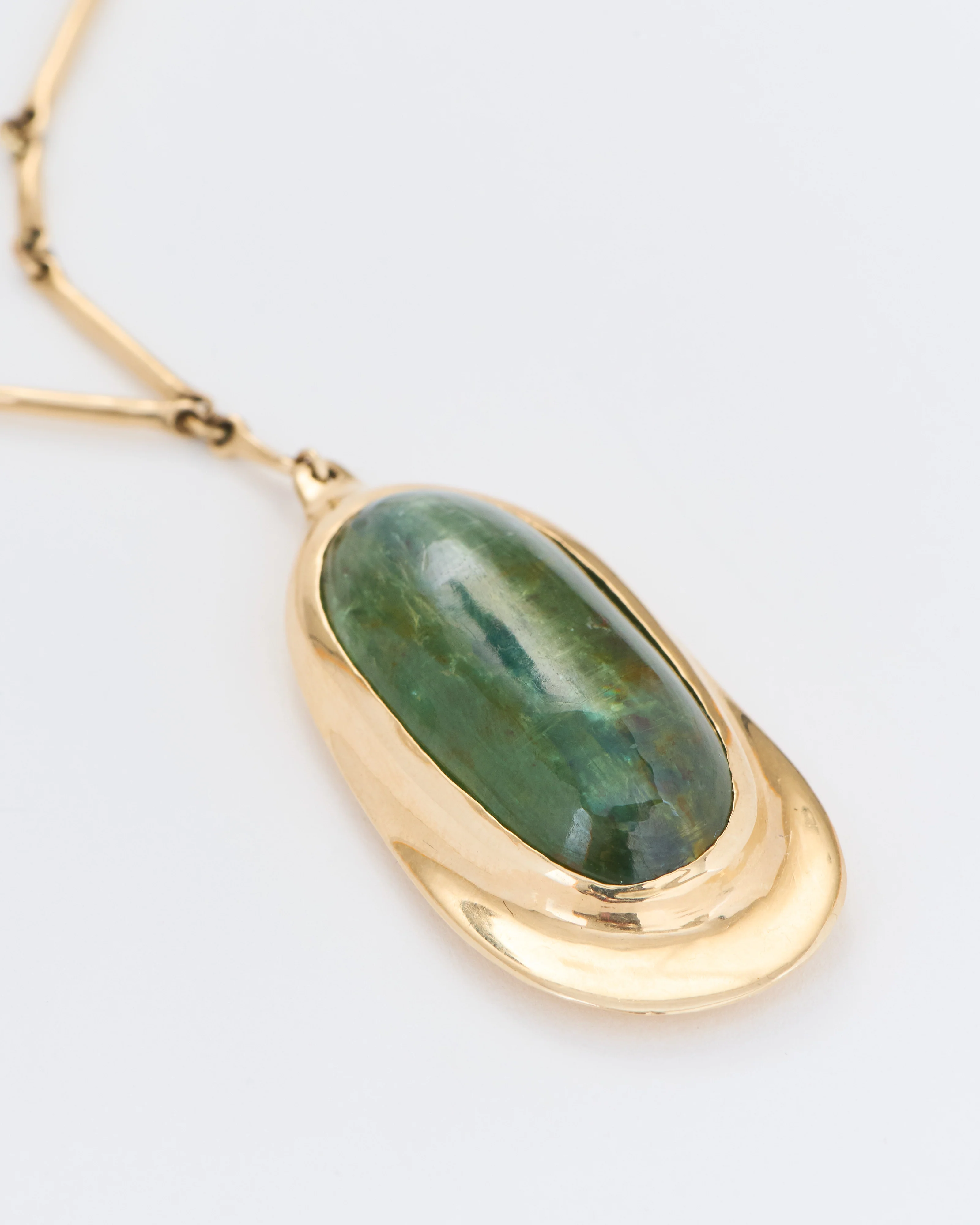 green kyanite pendant necklace - Image 5