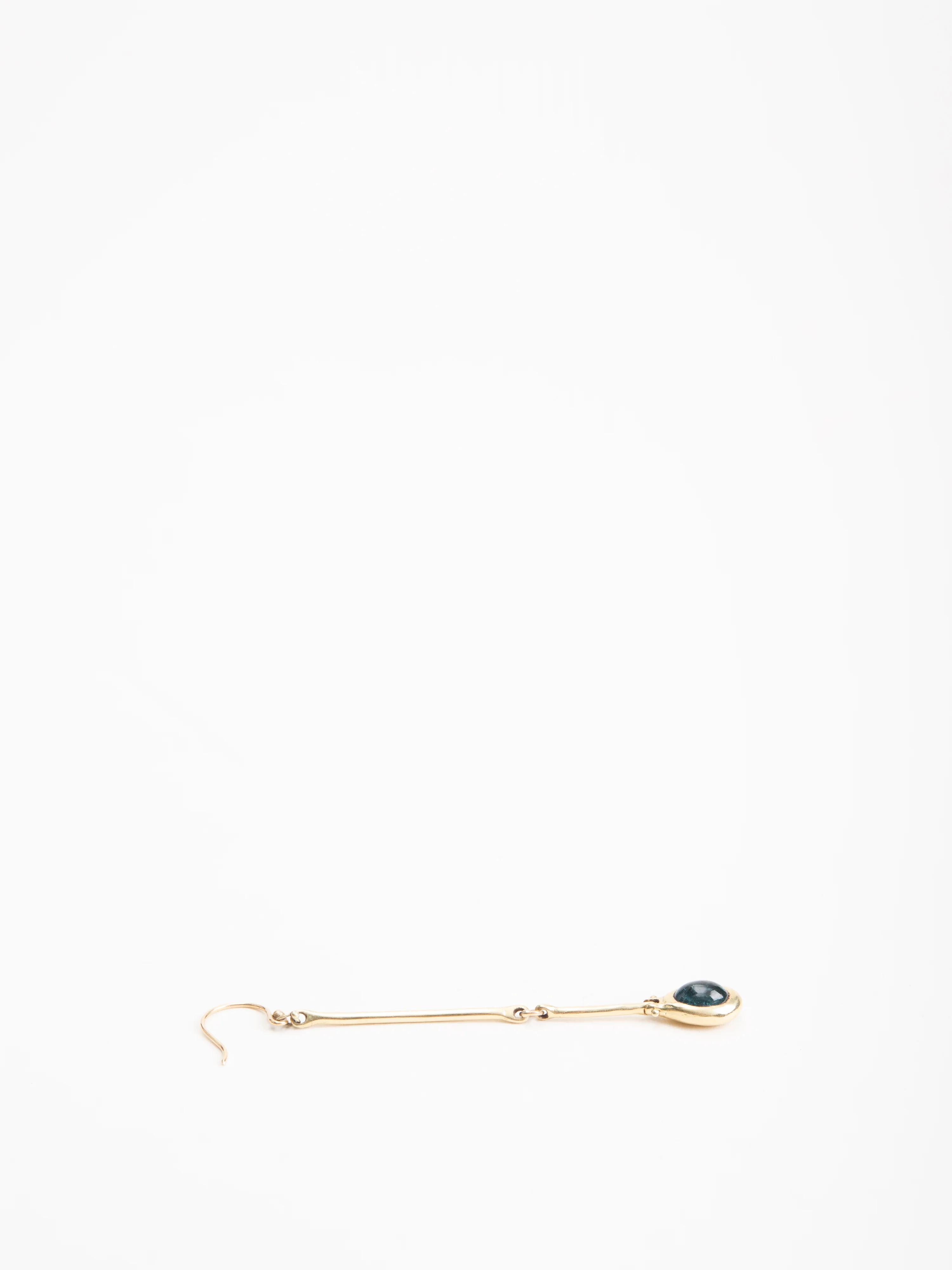 long cast line blue tourmaline earring - Image 3