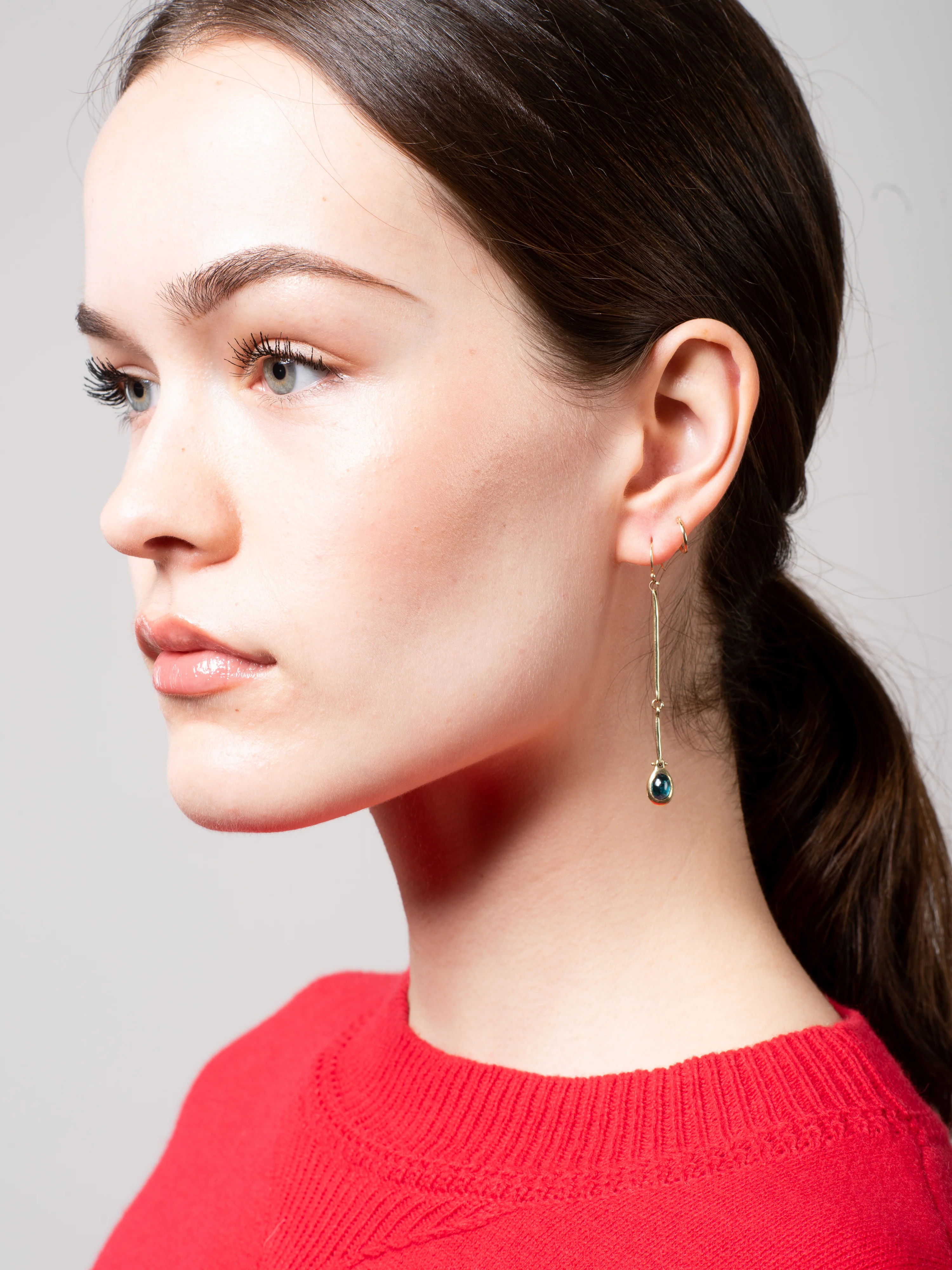 long cast line blue tourmaline earring - Image 5