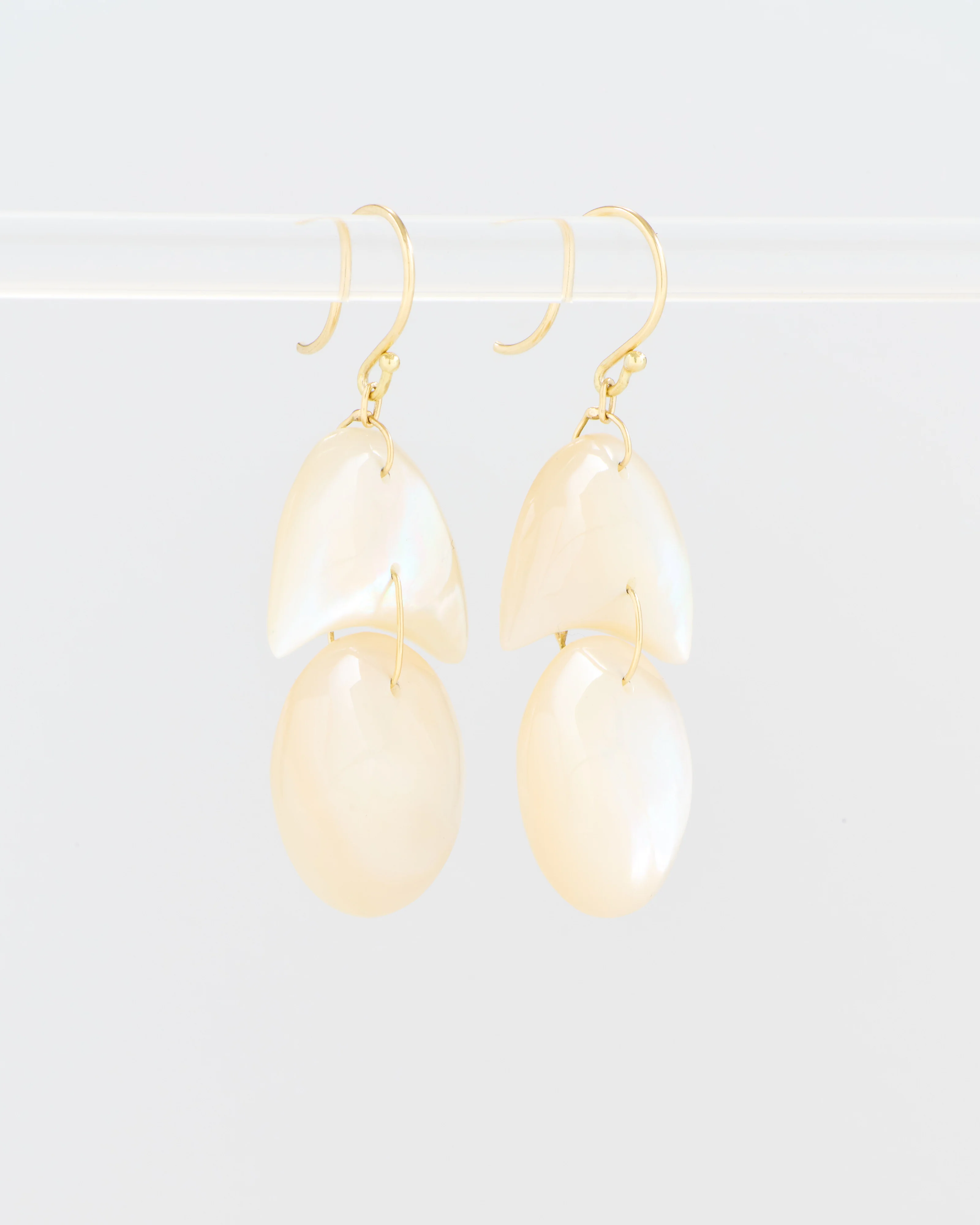 mother of pearl tiny arps earrings - Image 2
