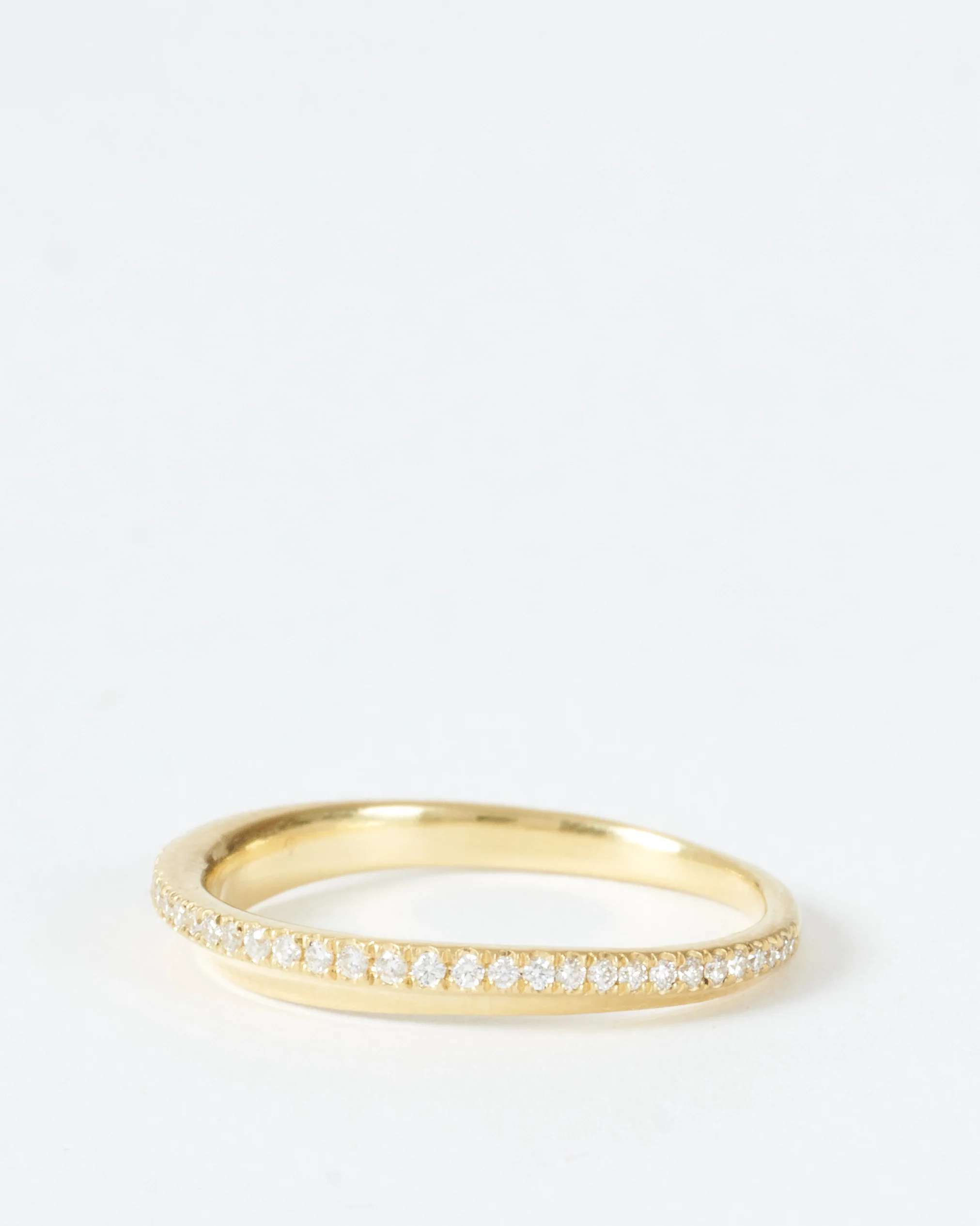 pave diamond fin band - Image 4
