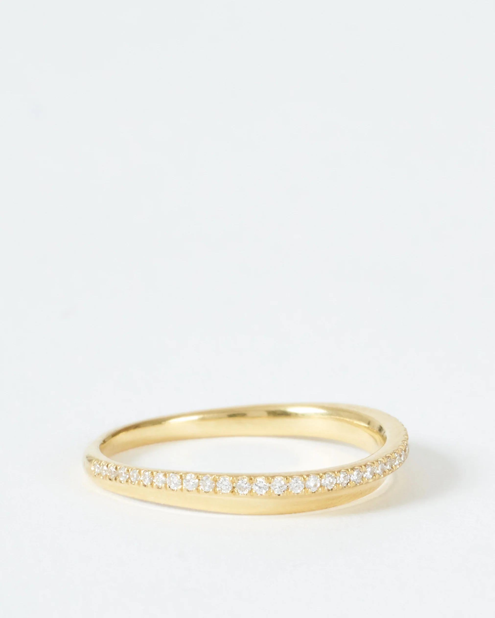 pave diamond fin band - Image 5