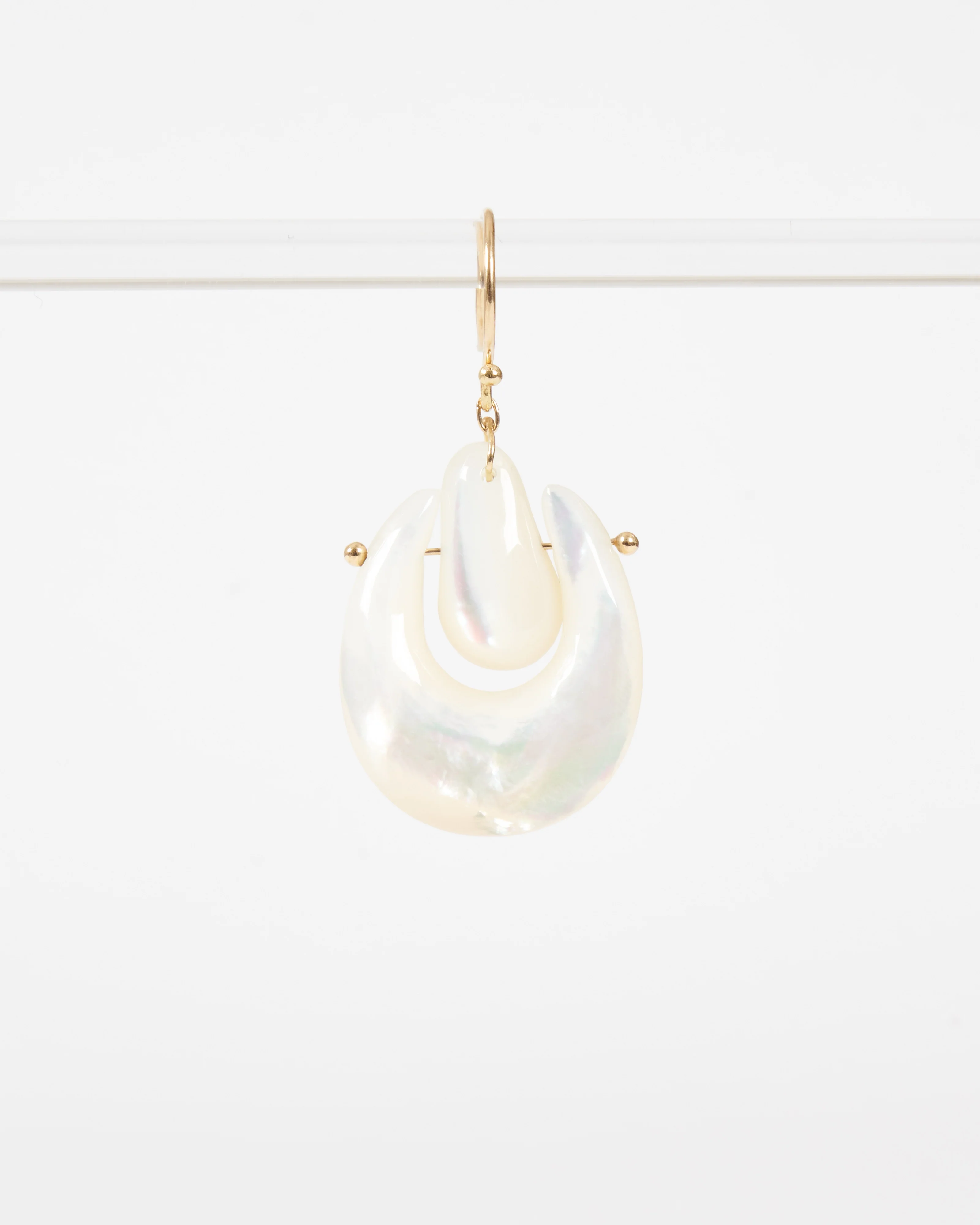 small mother of pearl o'keefe earrings - Image 4