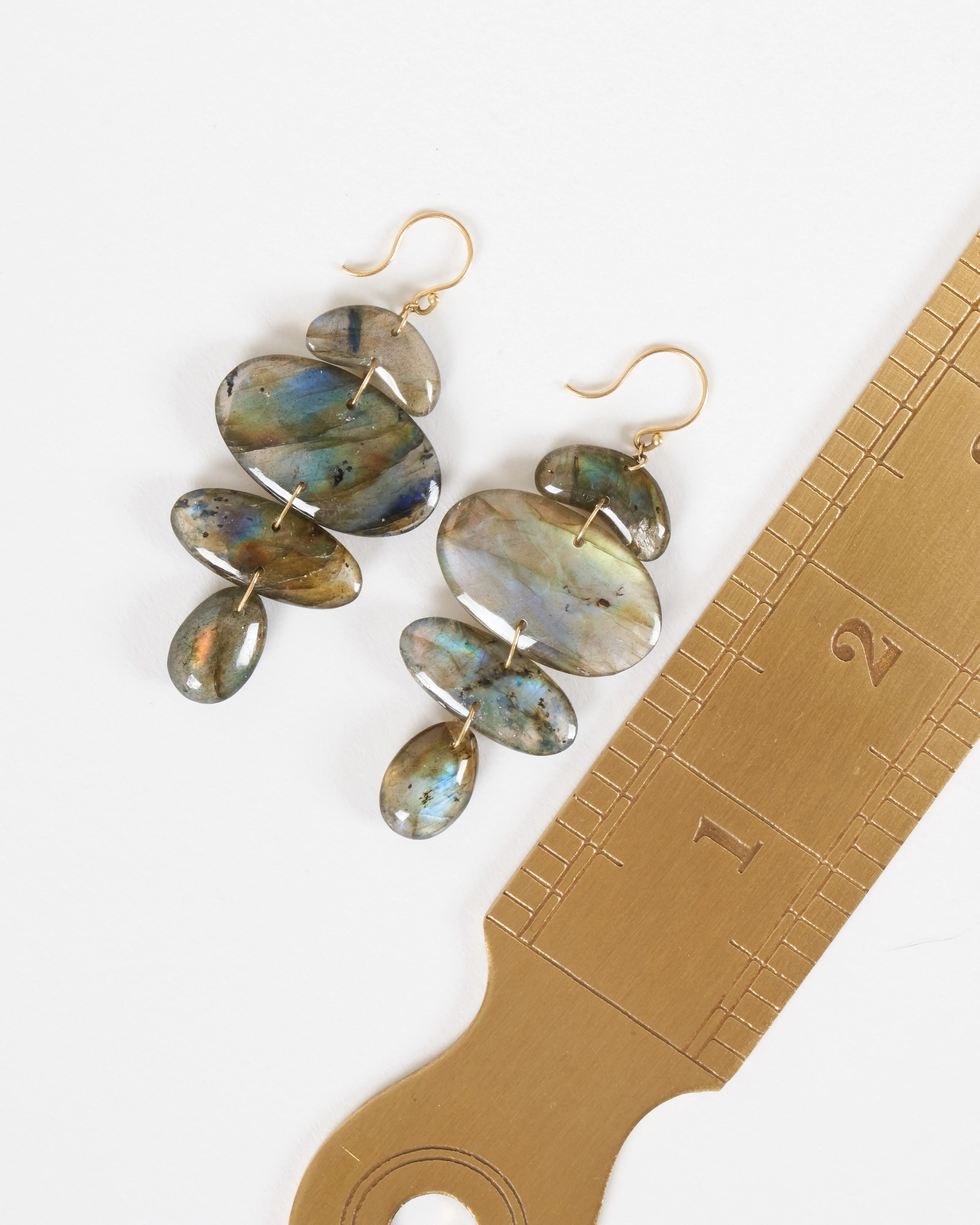 small oval totem labadorite earrings - gold/labadorite - Image 5
