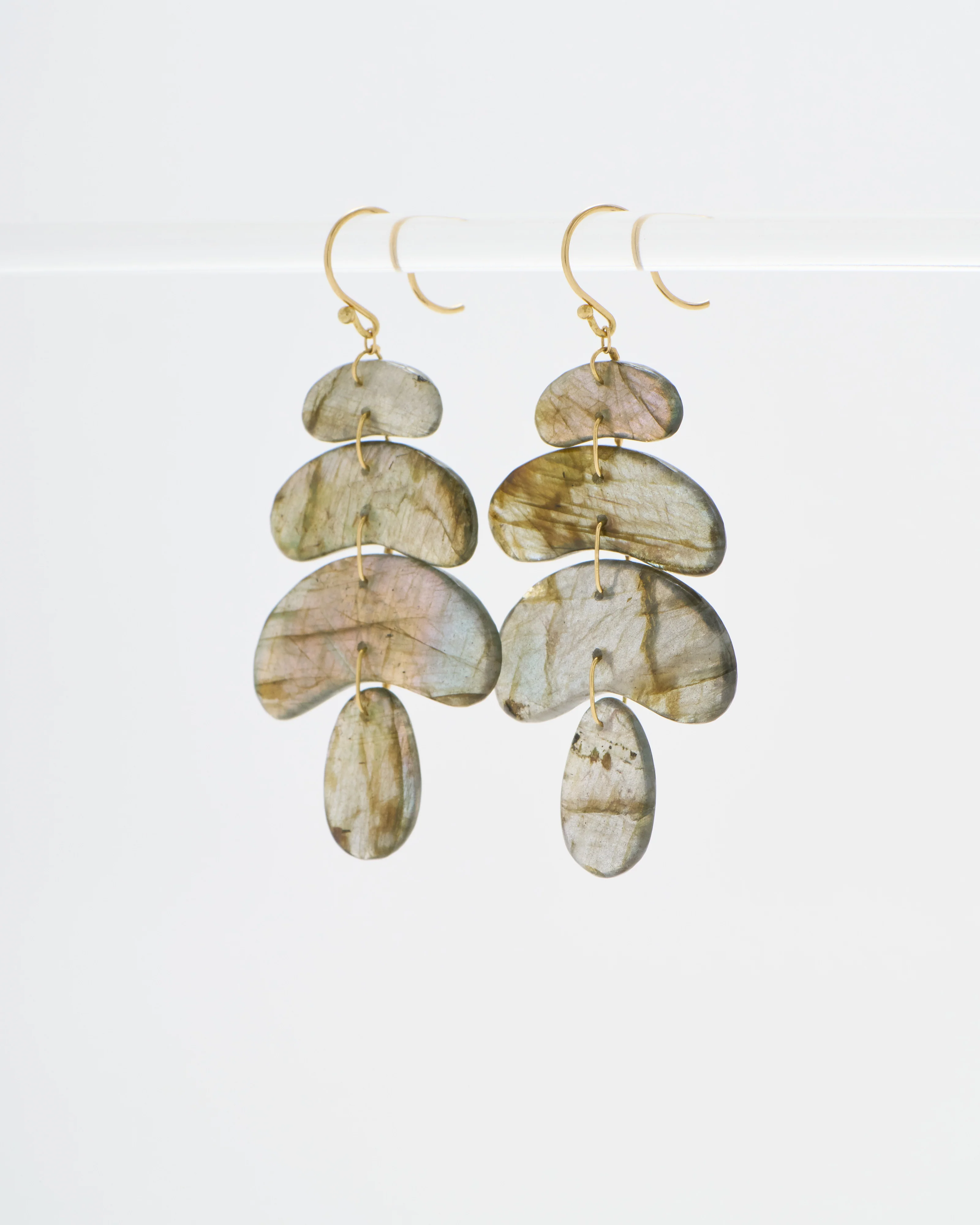 small totem labradorite earring - Image 3