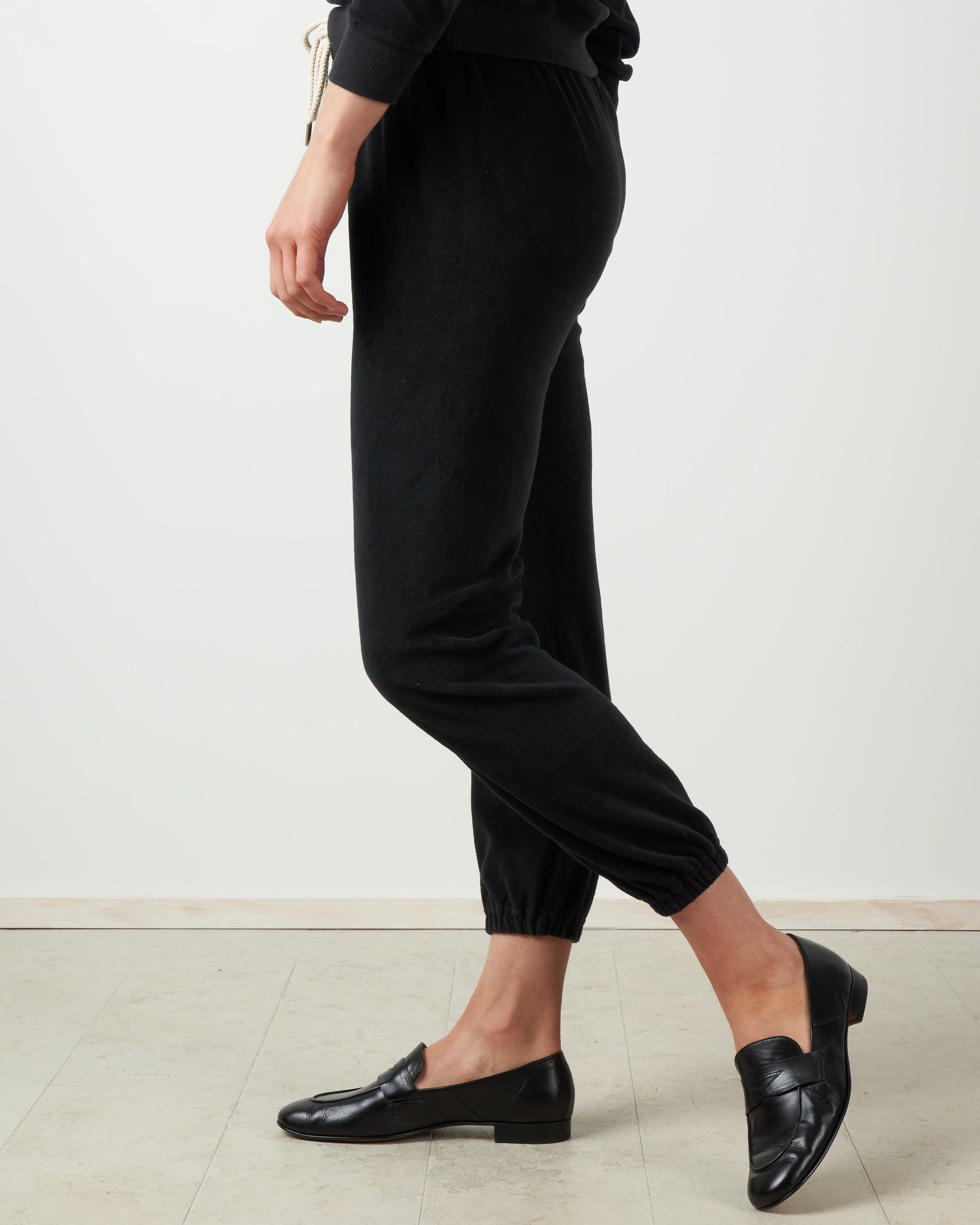 the velour stadium sweatpant - almost black - Image 2