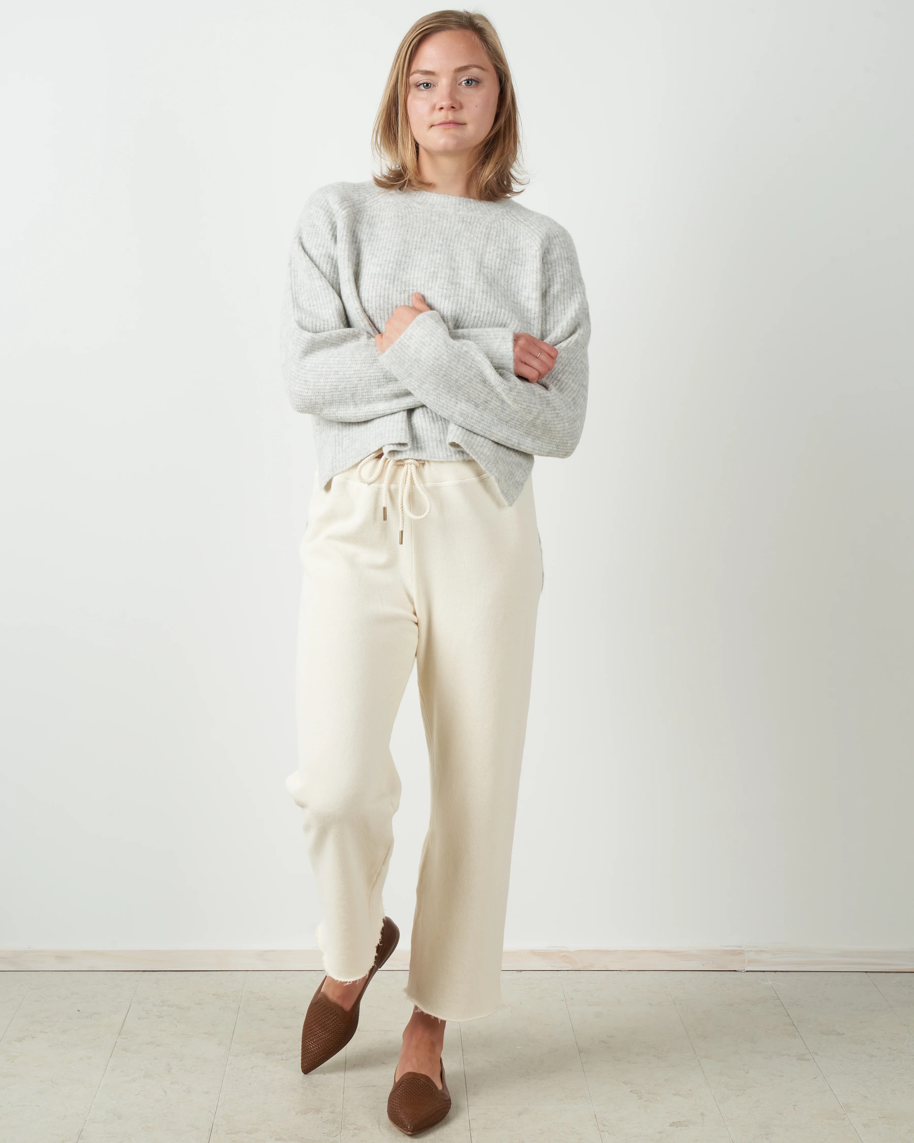 the wide leg cropped sweatpant - washed white - Image 2