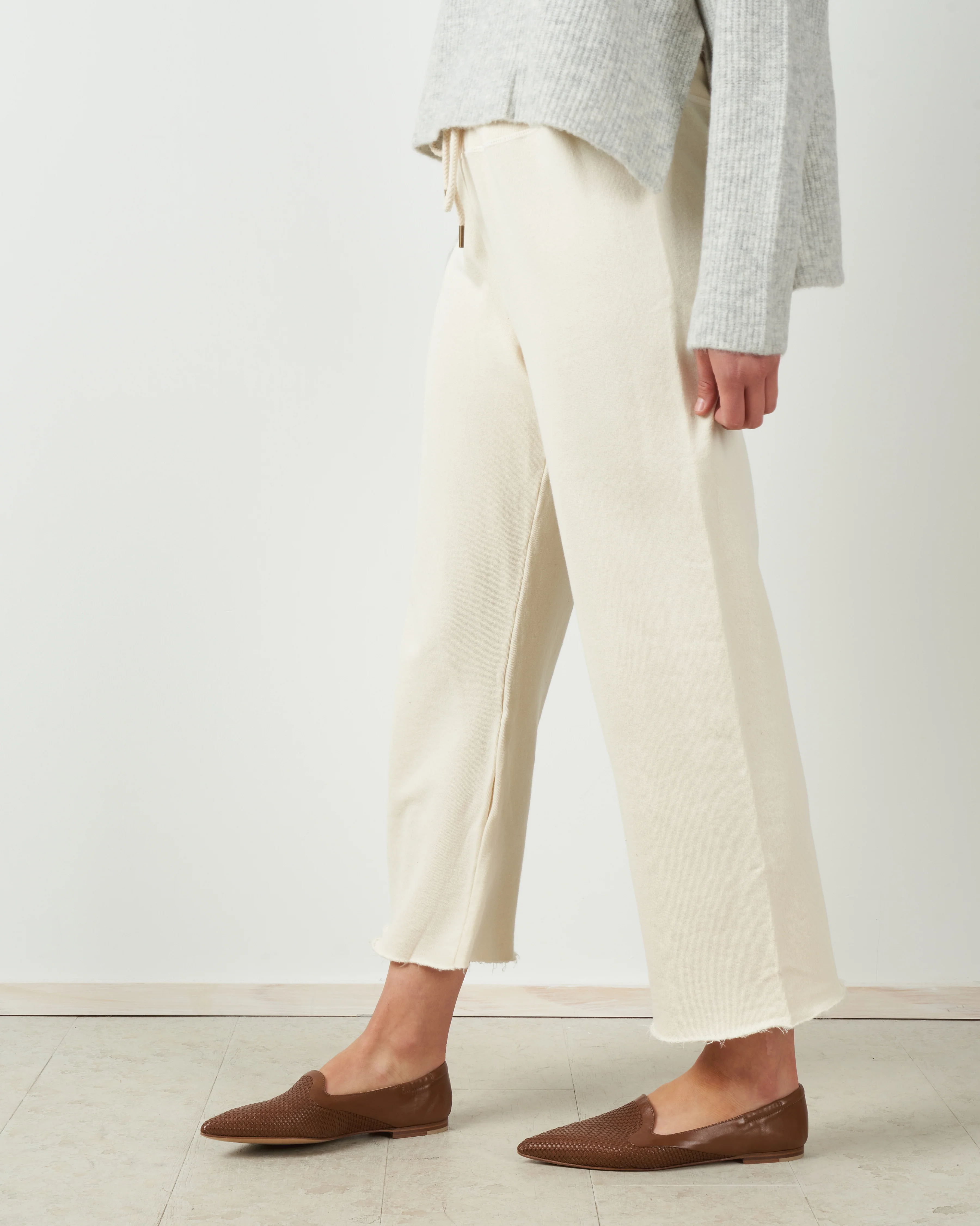 the wide leg cropped sweatpant - washed white - Image 3