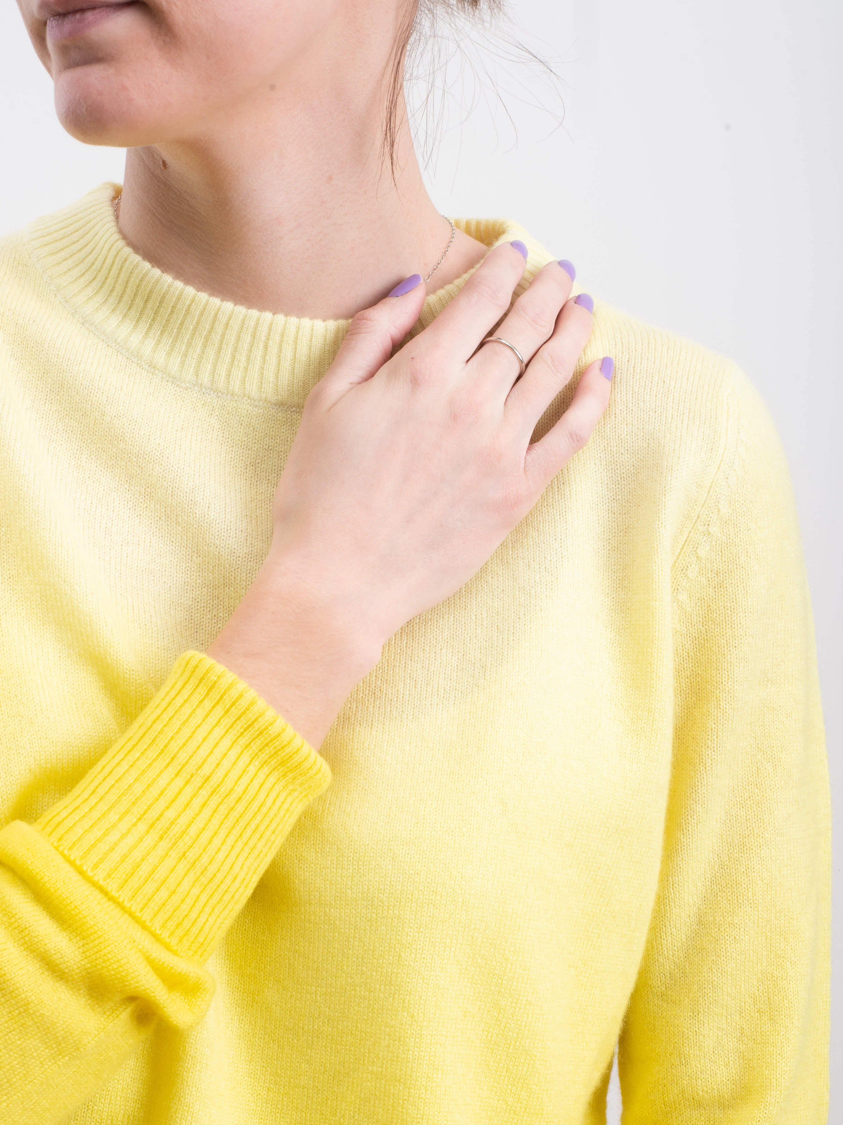 kiss sweater - yellow - Image 6