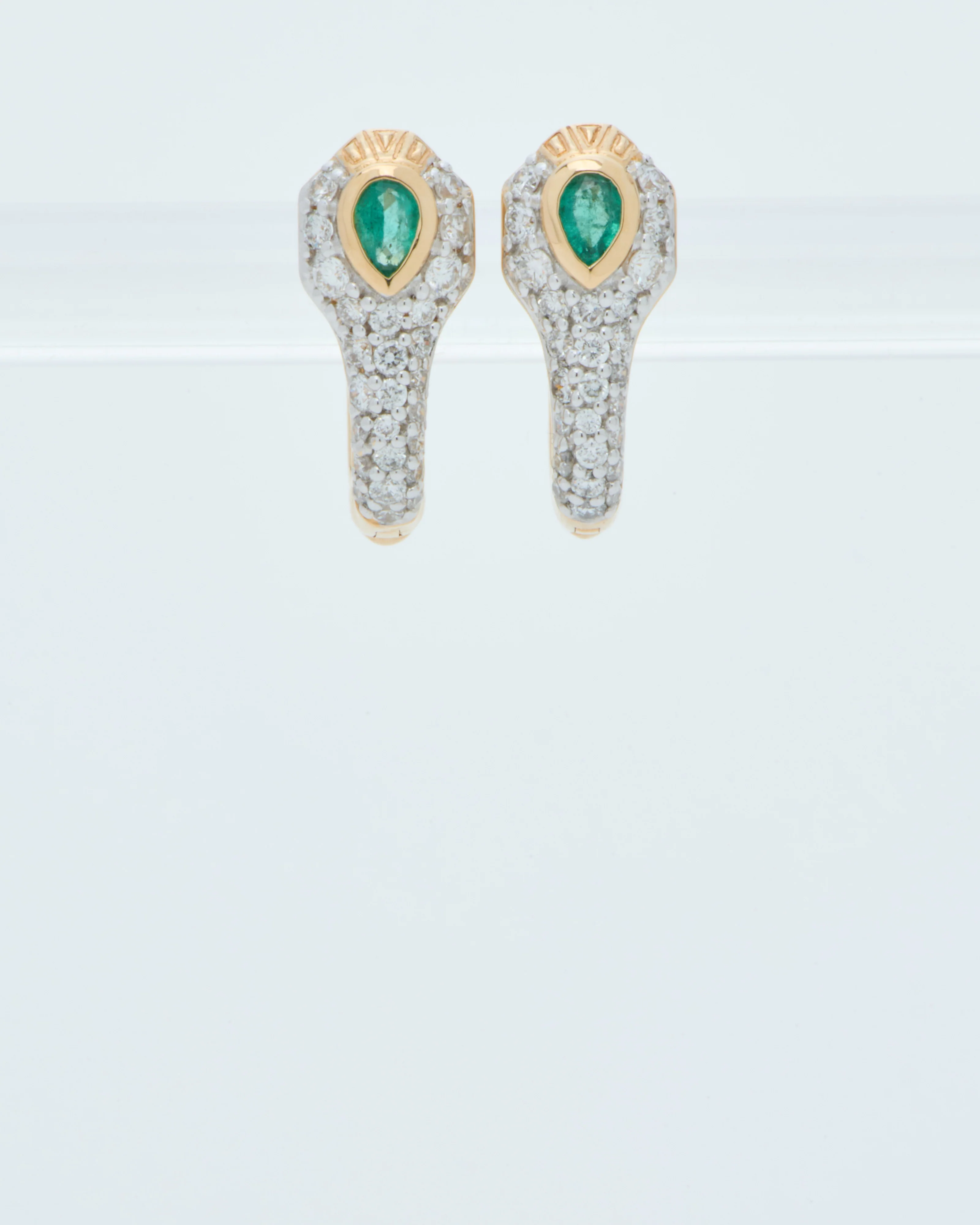 diamondback emerald snake hoops - Image 4