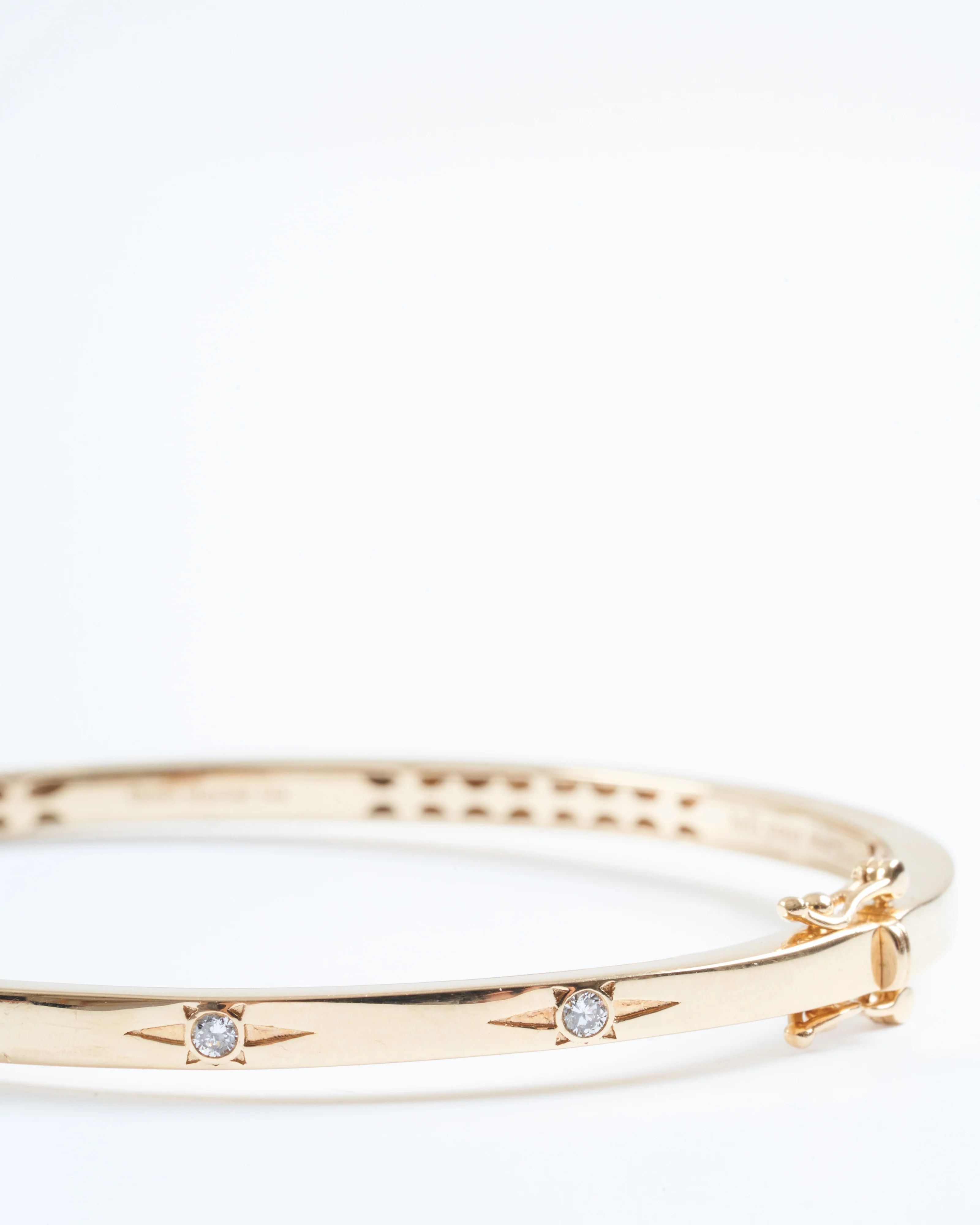 narrow starburst diamond bangle - gold - Image 4