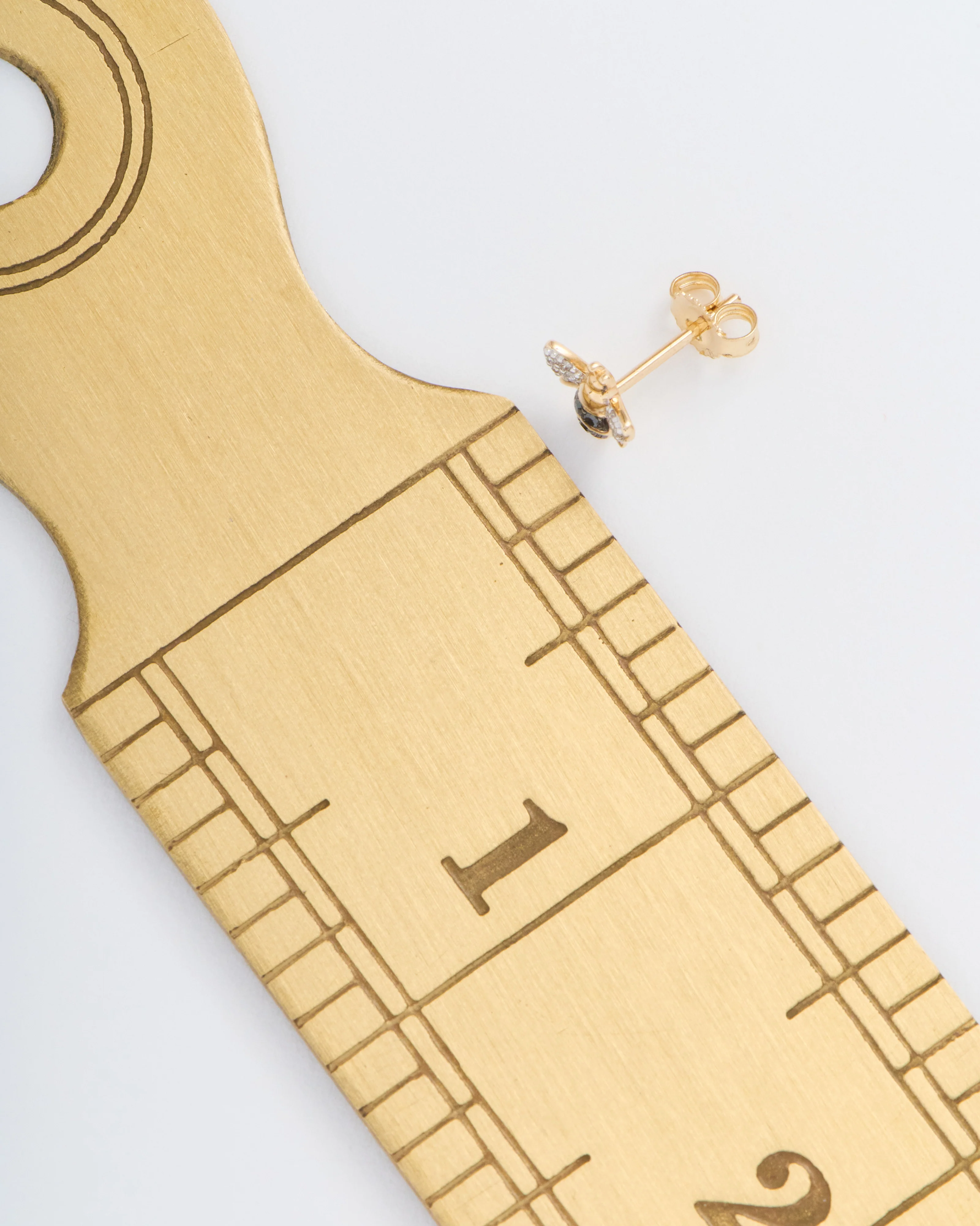 single bumble bee stud - Image 4