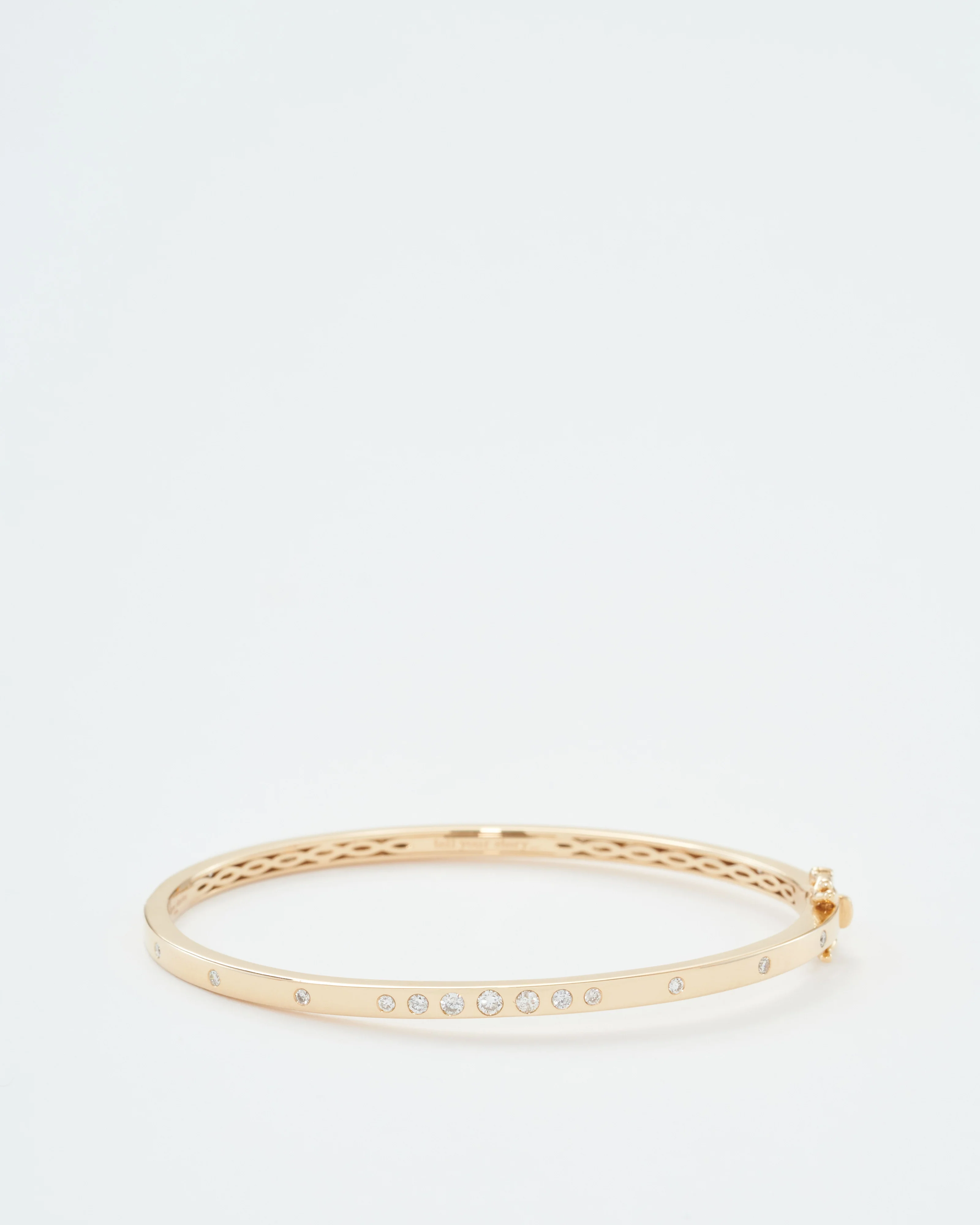 timeless graduated diamond bangle
