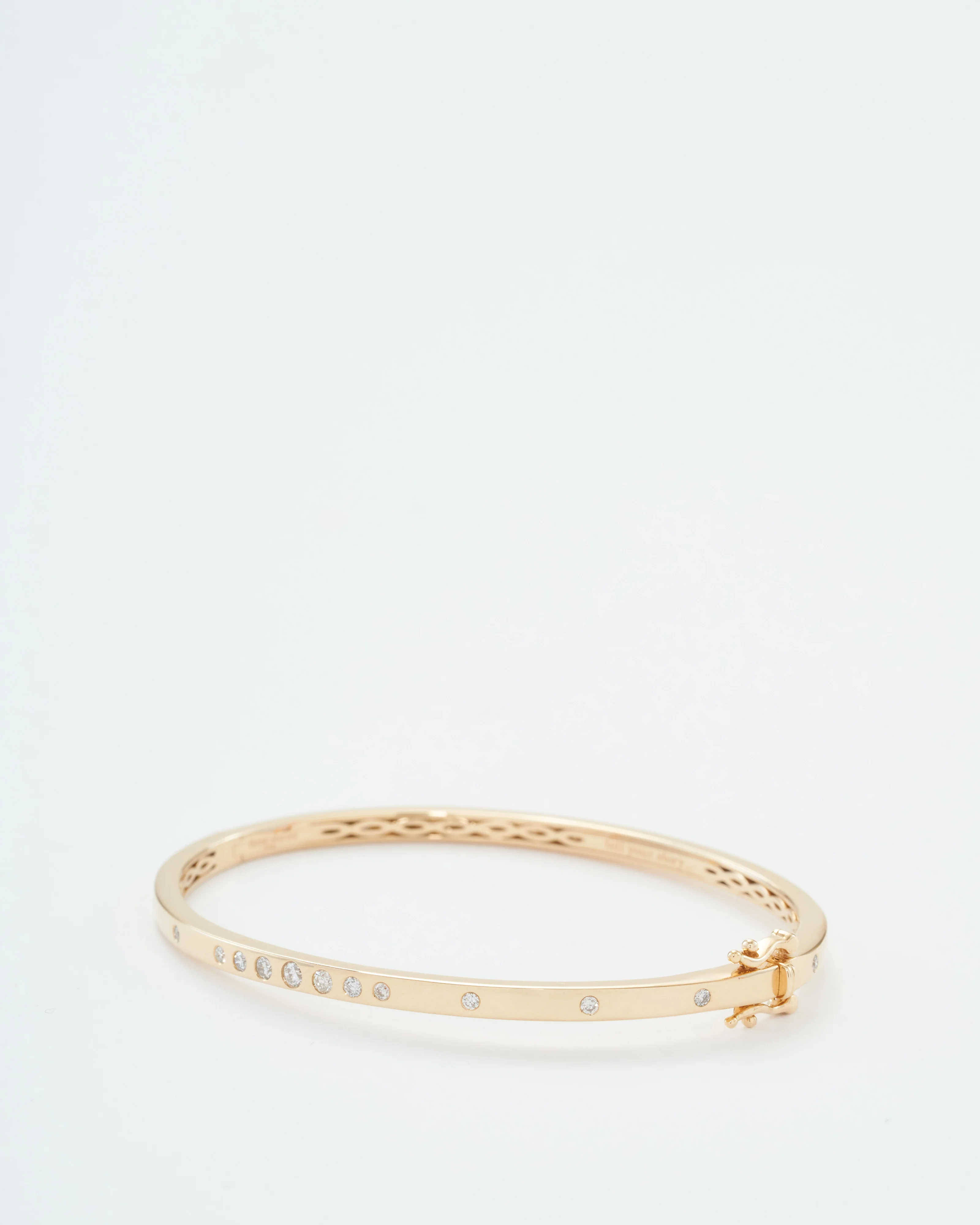 timeless graduated diamond bangle - Image 7