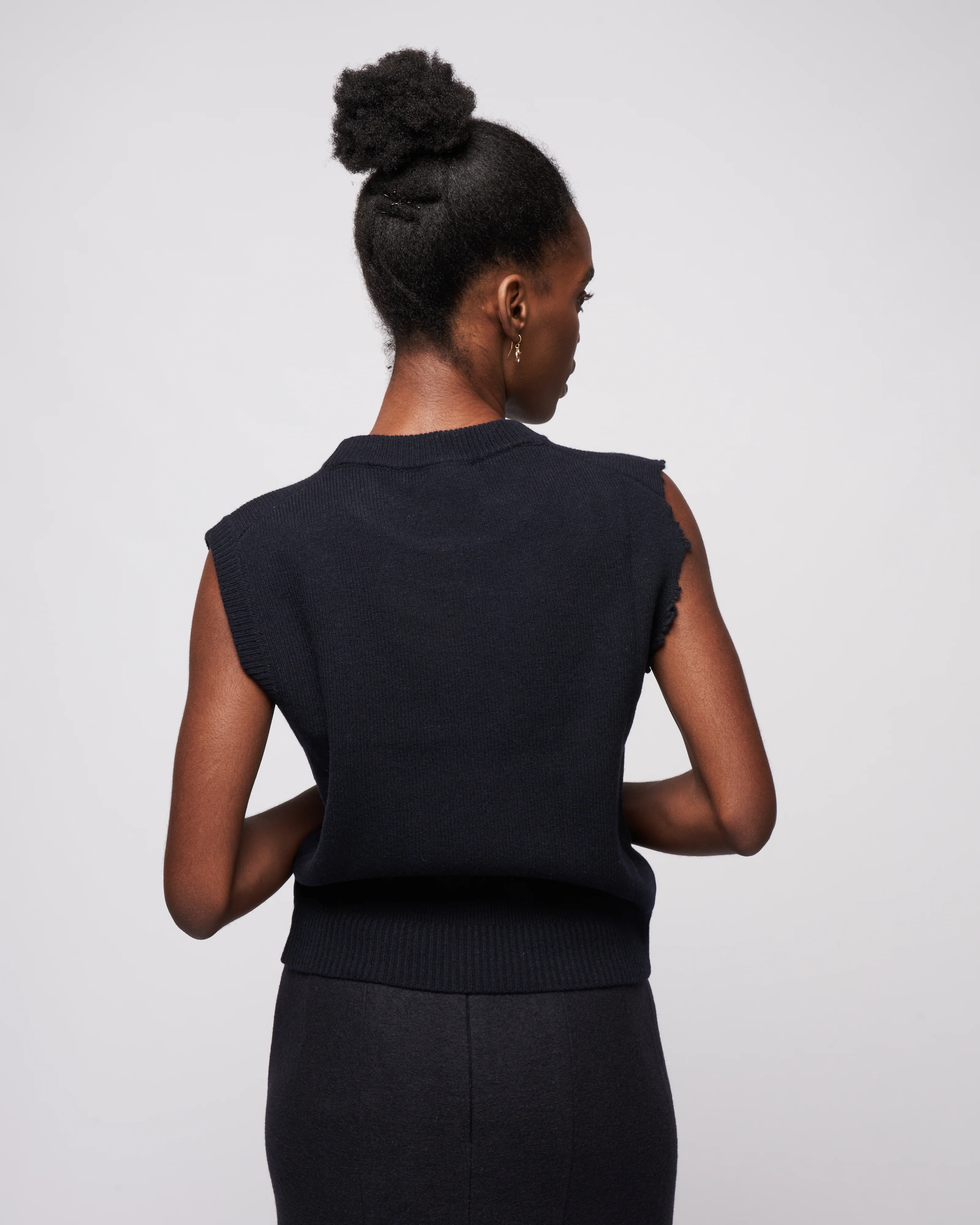 anna merino wool distressed vest - dark navy - Image 4