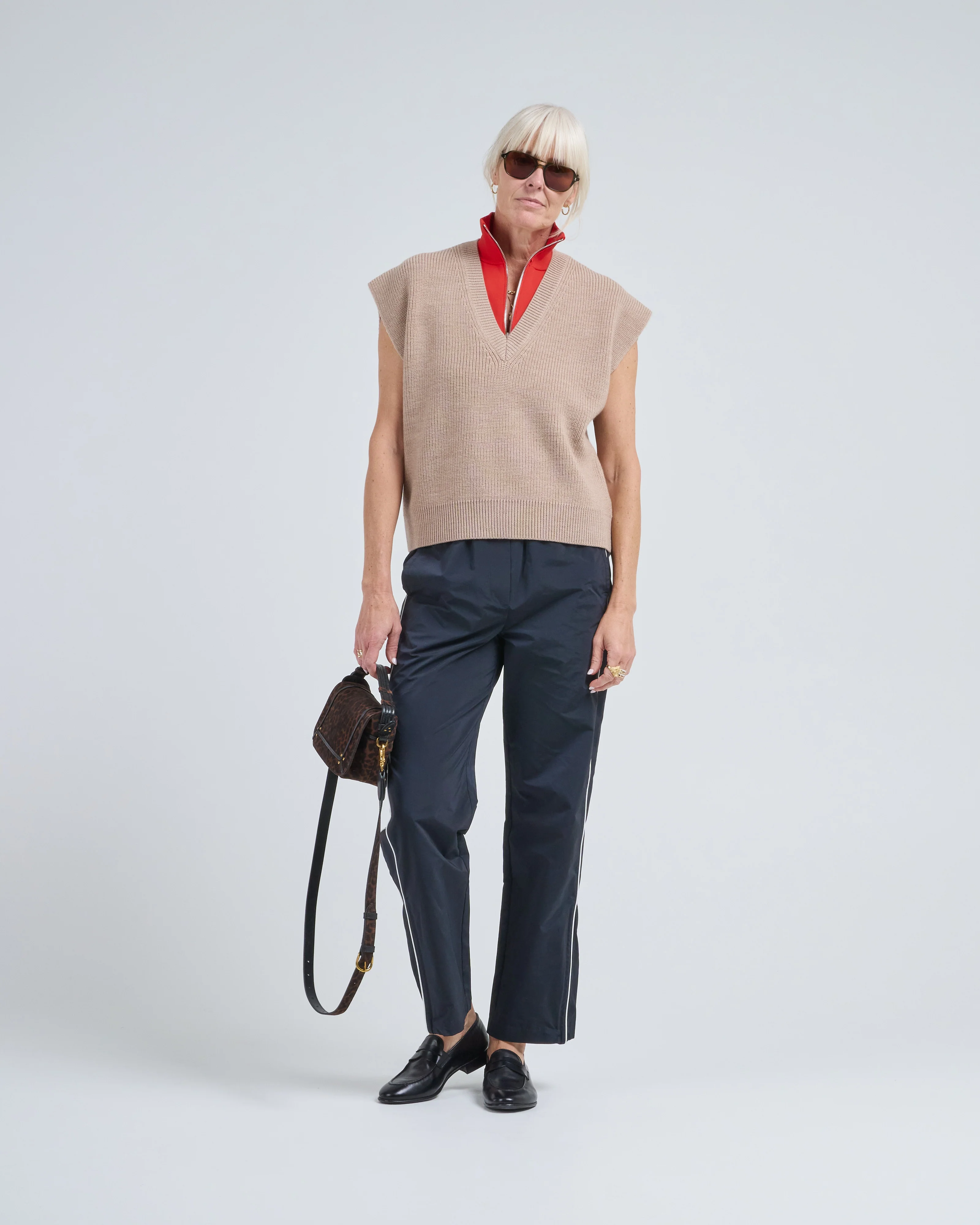 cardigan stitch sweater vest with removable dickie - Image 6