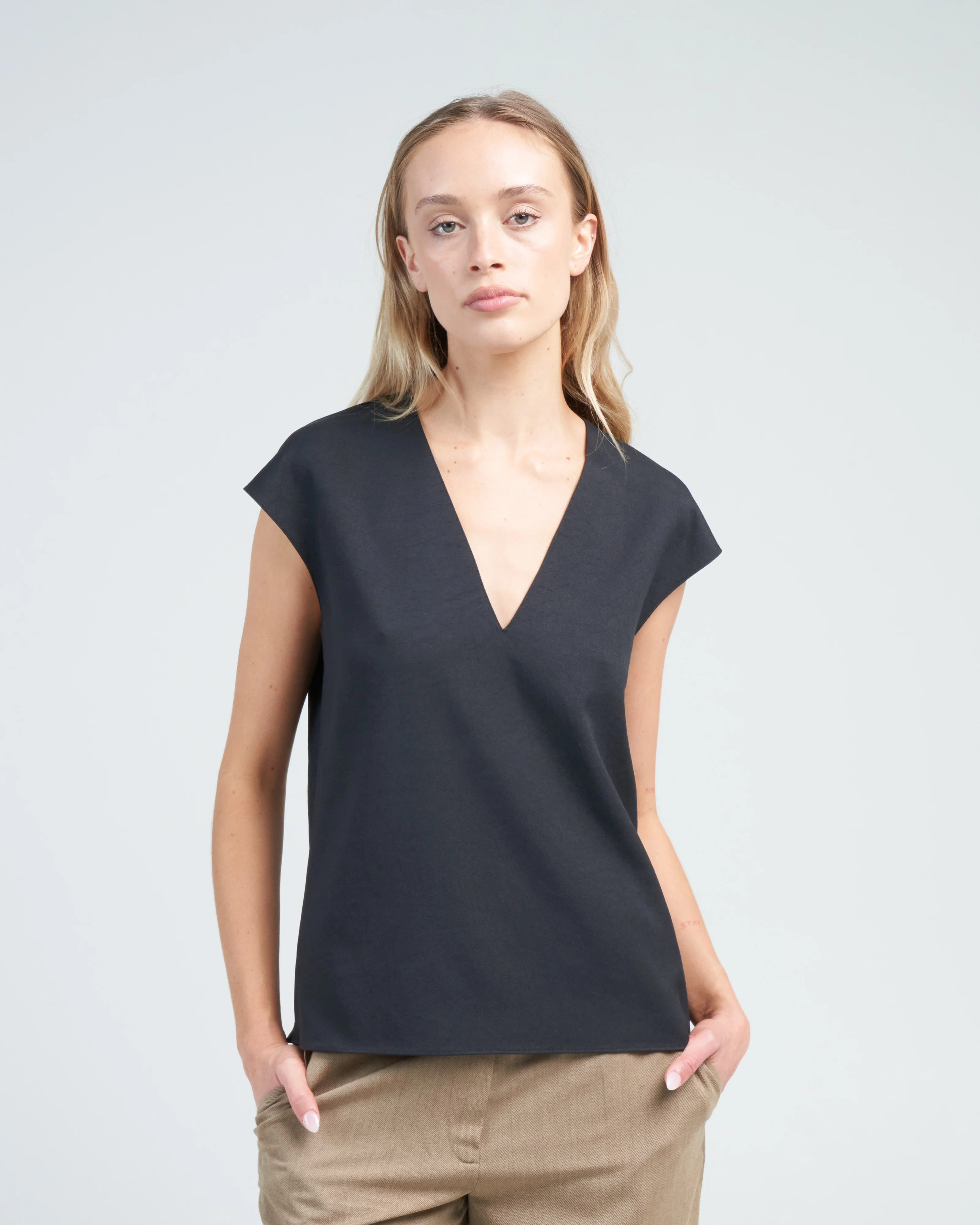 chalky drape handkerchief top - black - Image 2