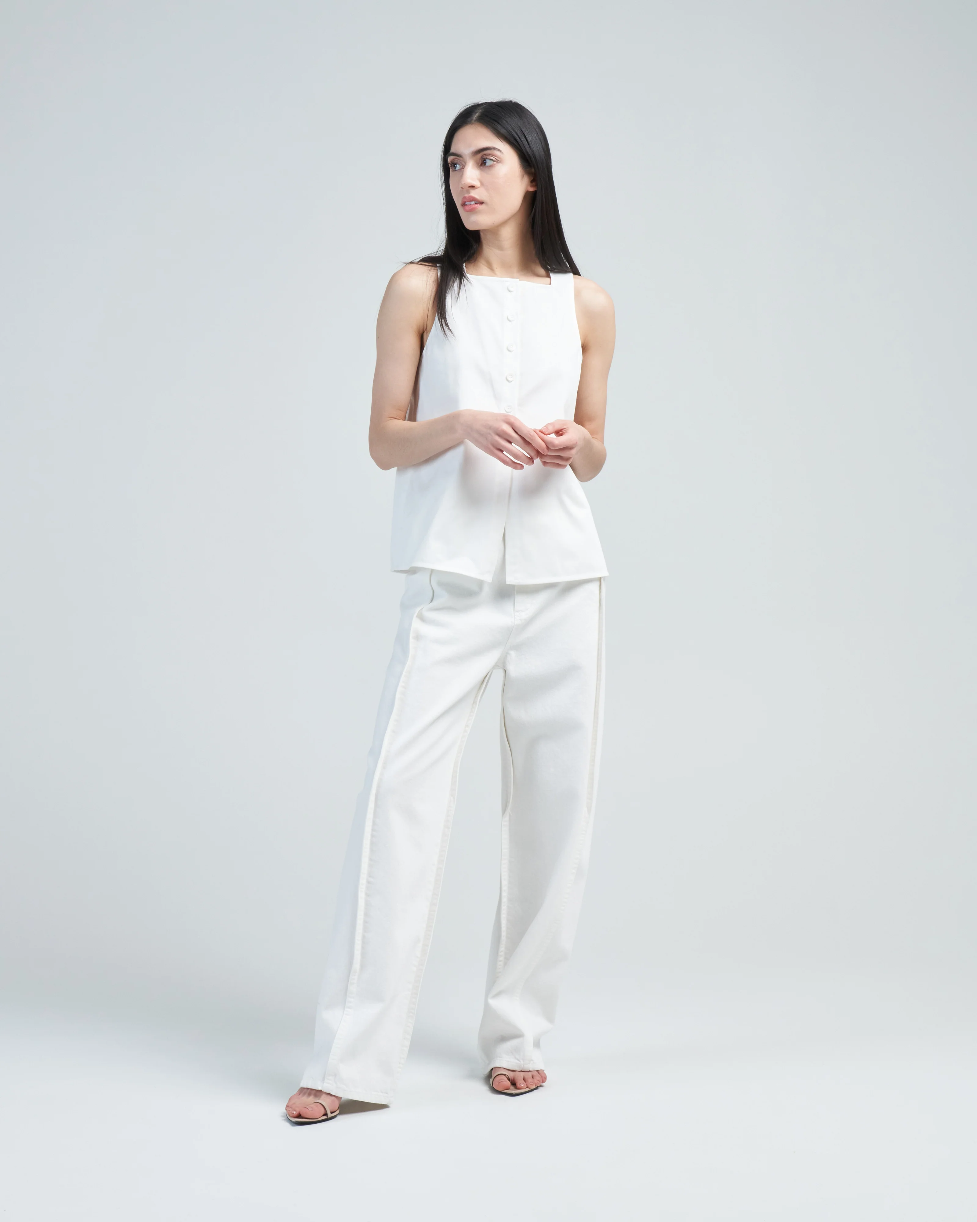 chino slit front sleeveless top - Image 2