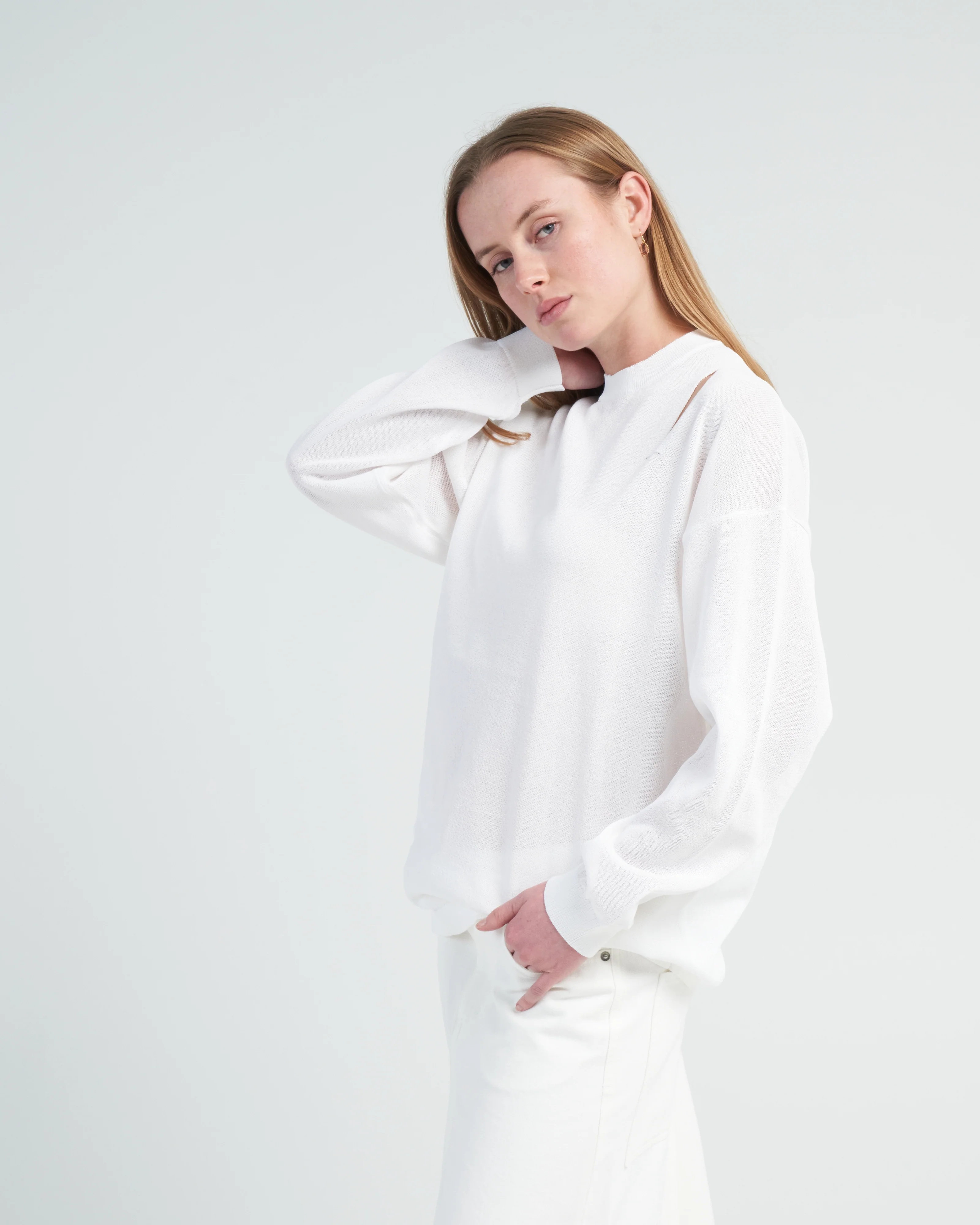 crispy cotton slit detail oversized pullover - white - Image 3