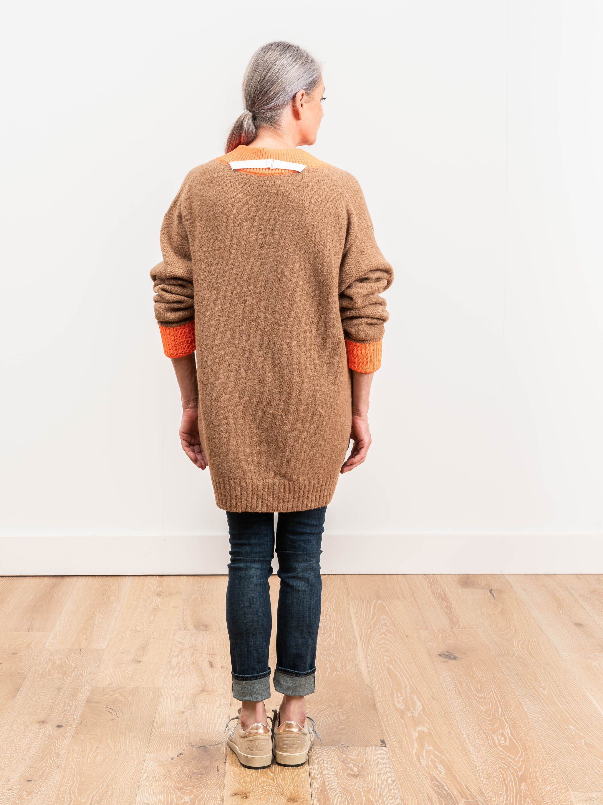 deep v-neck contrast sweater - Image 3